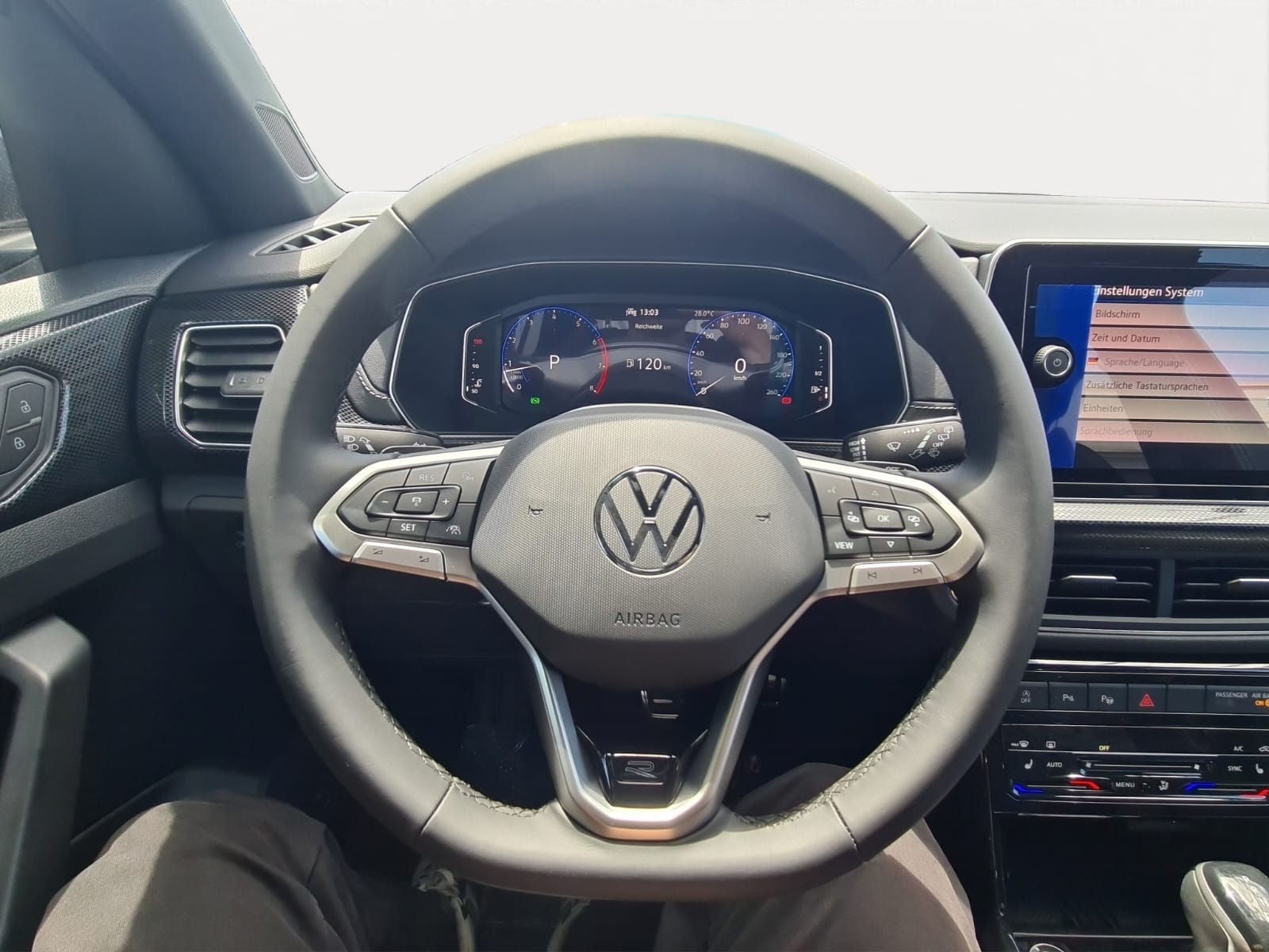VW T-Cross 1.5 TSI EVO ACT R-Line DSG-image-9