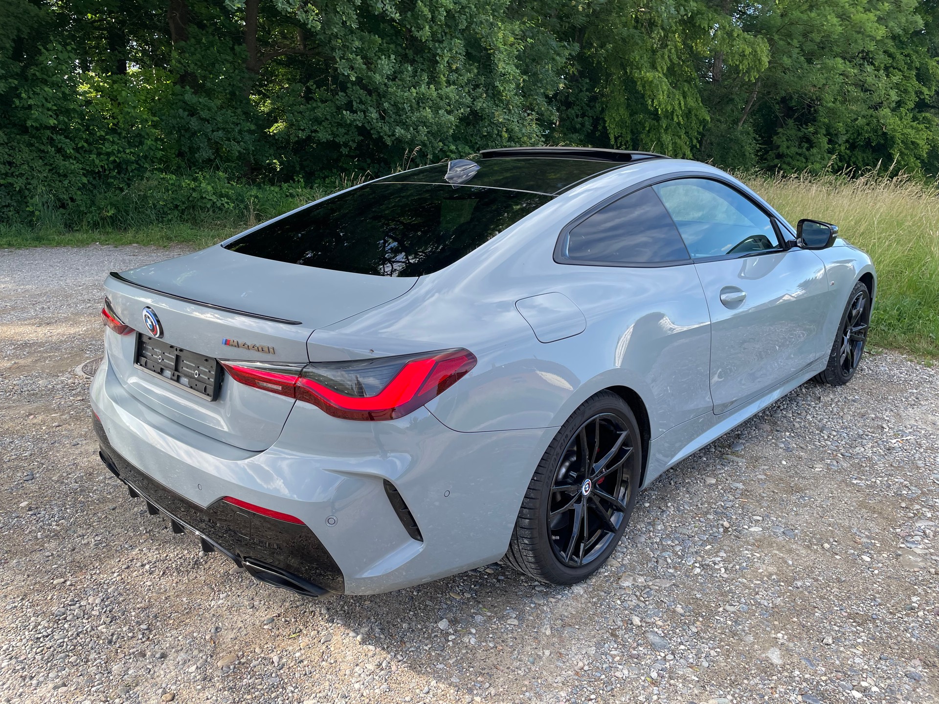 BMW M440i xDrive-image-1