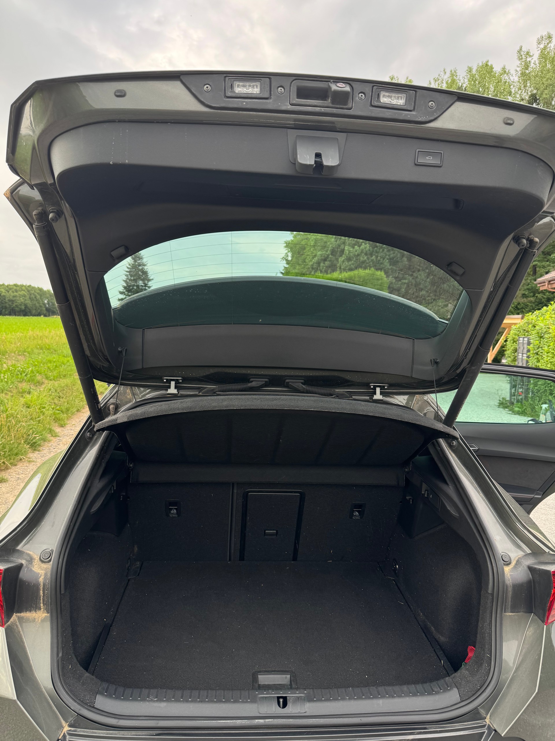 CUPRA 2.0 TSI VZ Tribe Edition DSG-image-3
