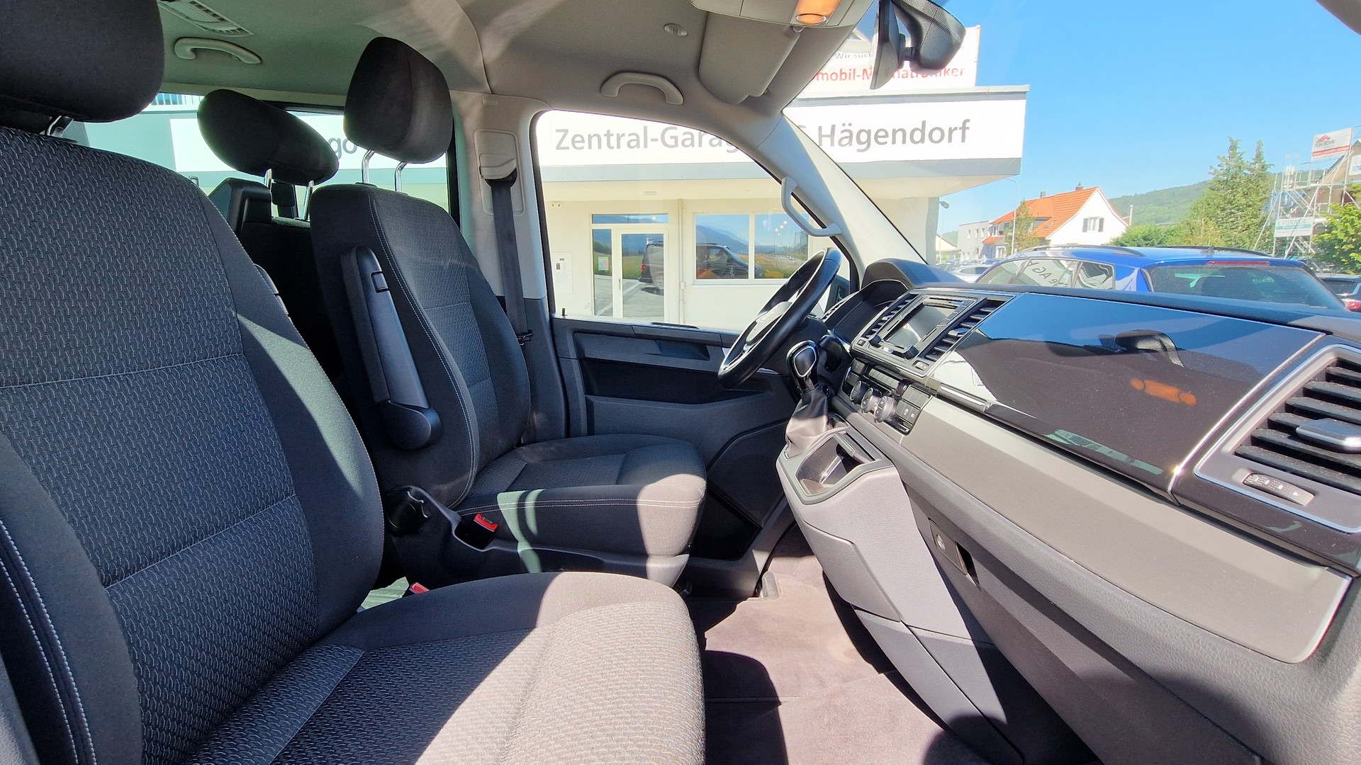 VW T6 Multivan 2.0 TDI Trendline Liberty DSG-image-9