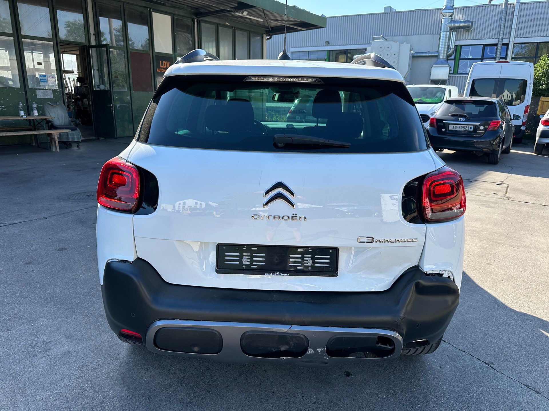 CITROEN C3 Aircross 1.2i PureTech Feel EAT-image-2