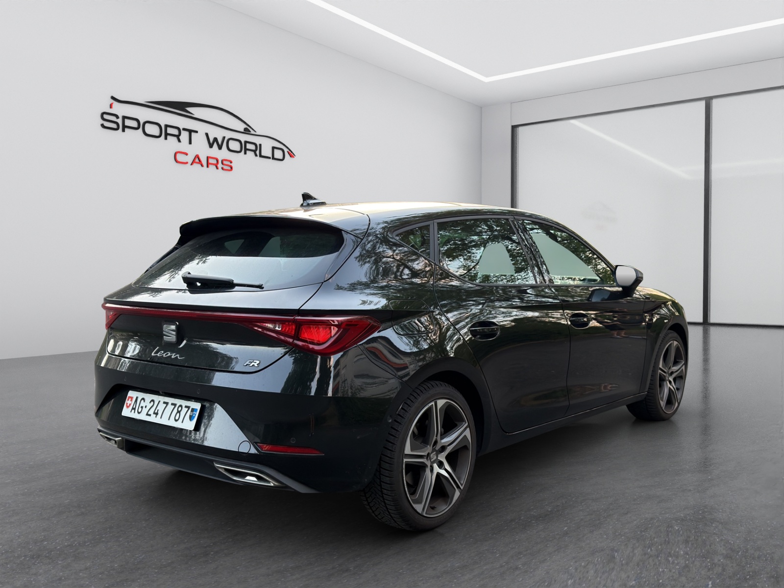 SEAT Leon ST 1.5 eTSI mHEV DSG FR-image-12