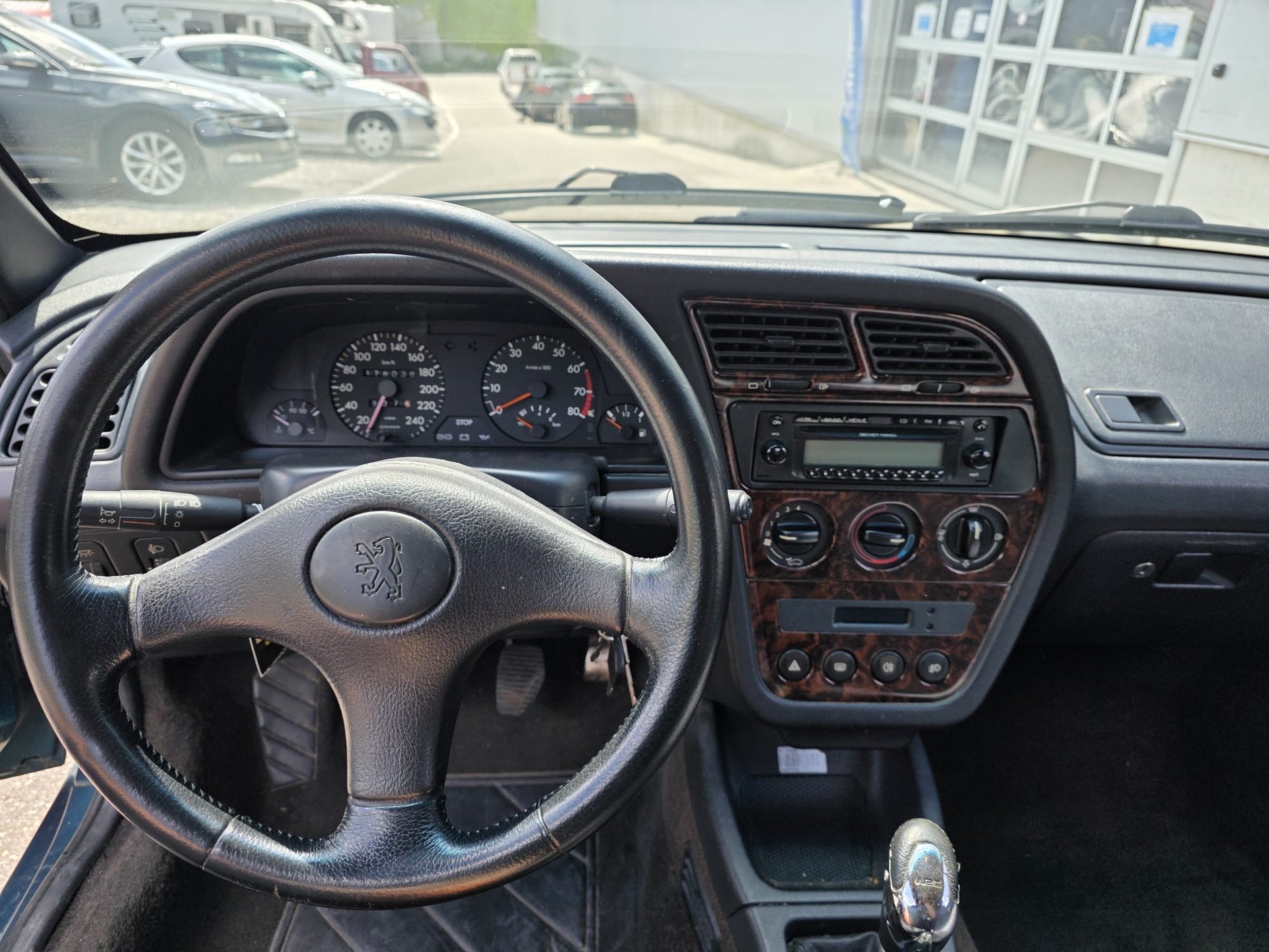 PEUGEOT 306 Cabrio 2.0-image-12