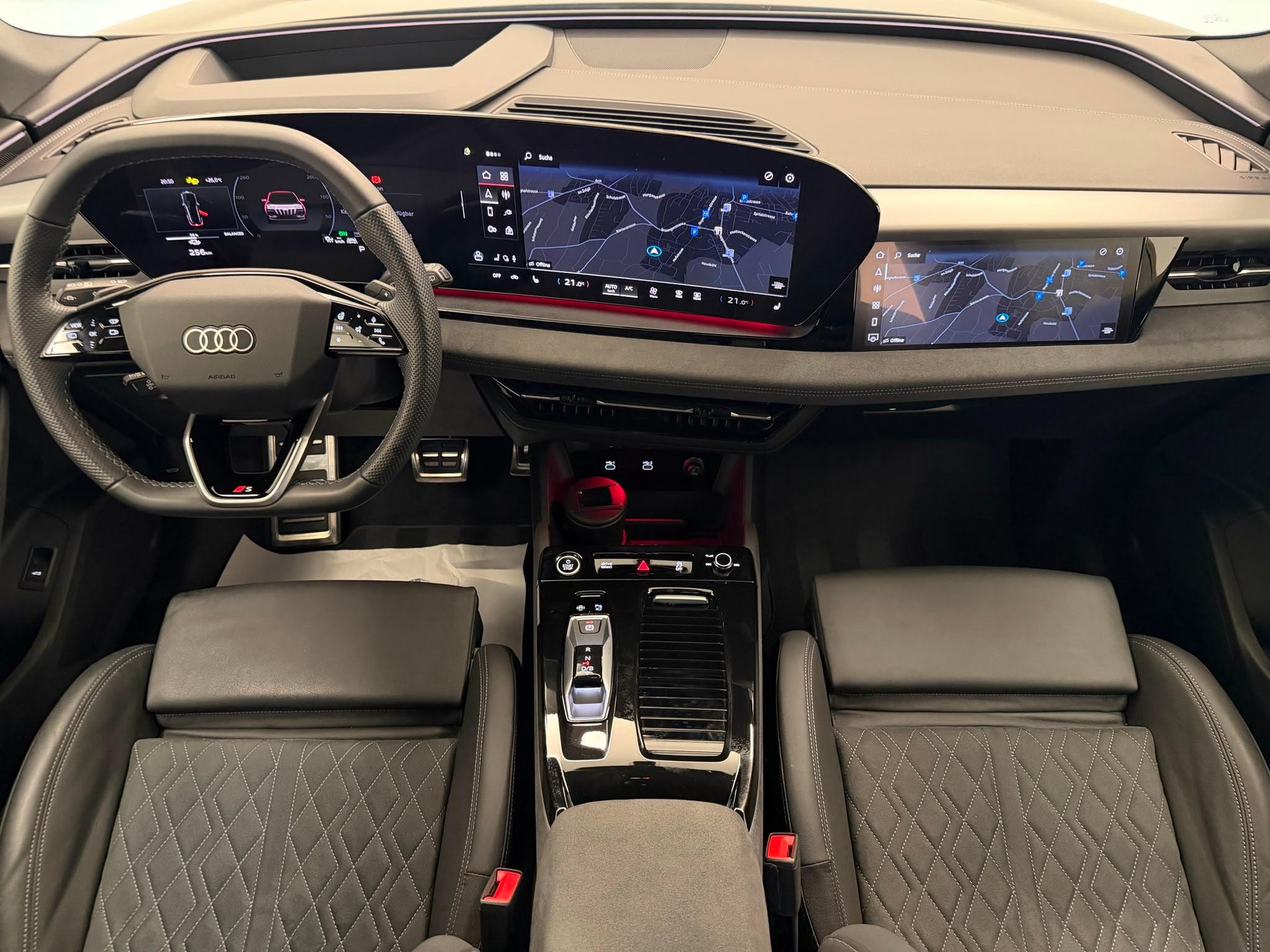 AUDI Q6 e-tron quattro-image-12
