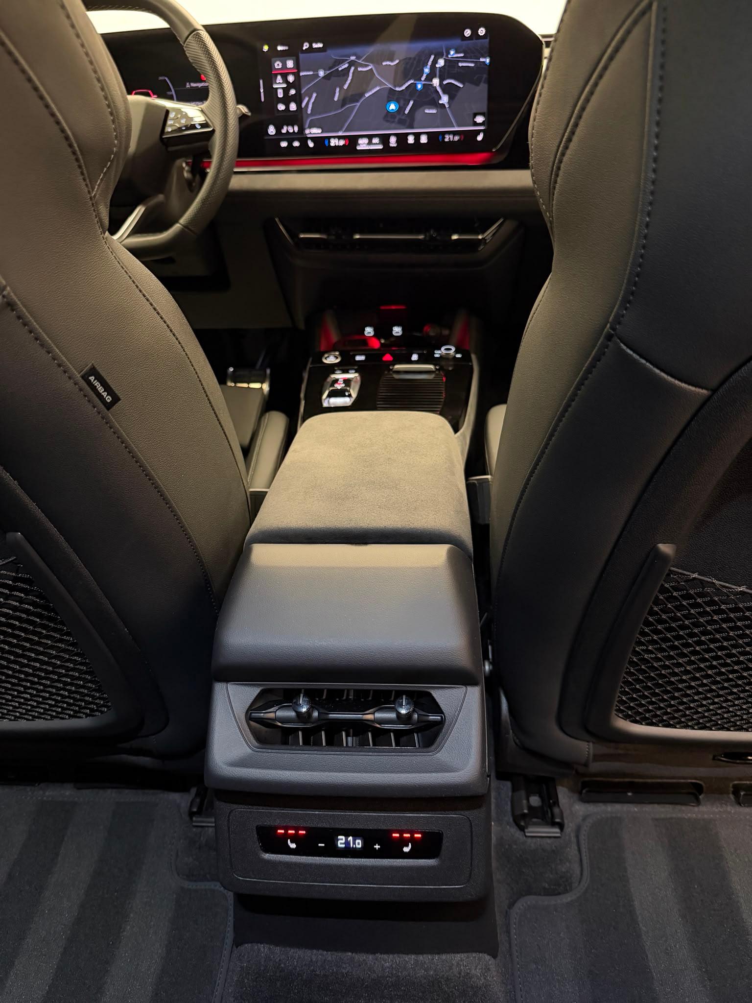 AUDI Q6 e-tron quattro-image-13