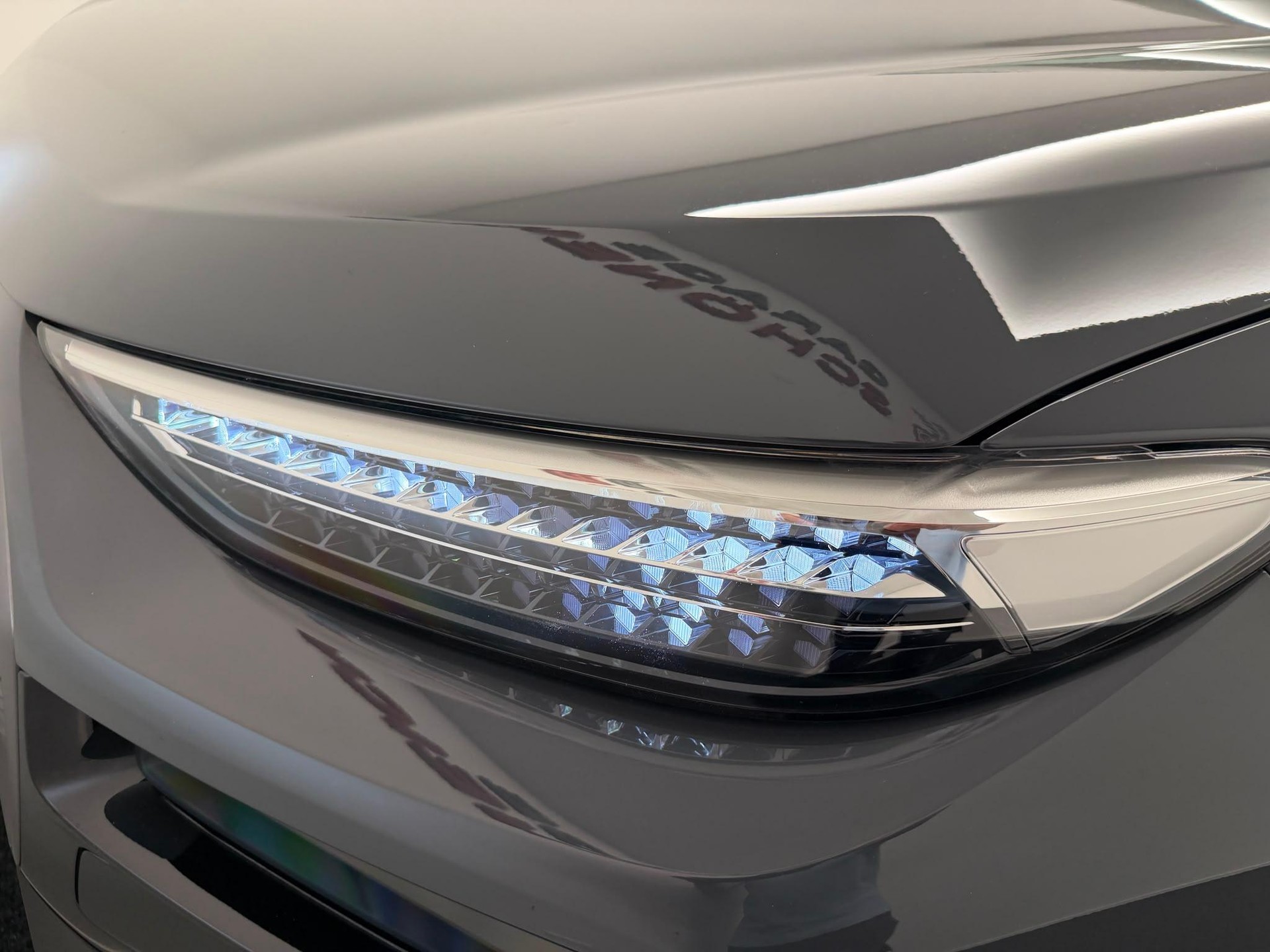 AUDI Q6 e-tron quattro-image-7