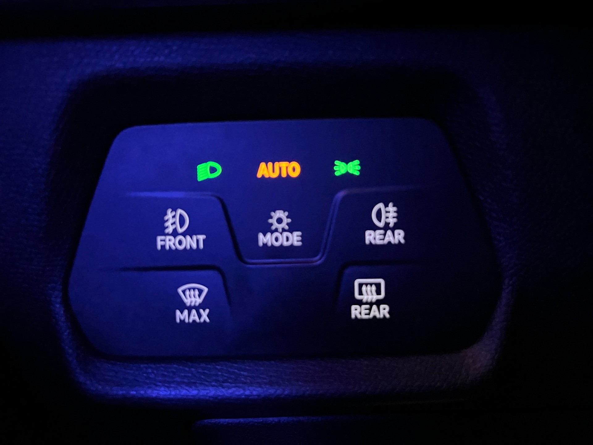 SEAT Leon 1.5 Eco TSI Hola FR-image-22