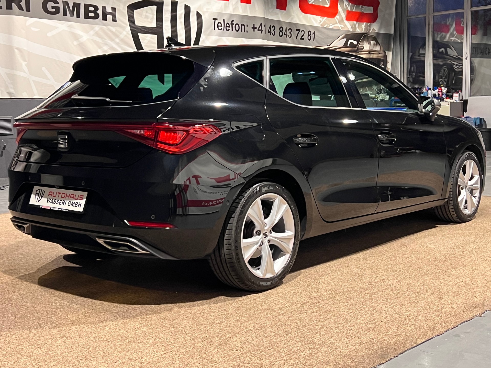 SEAT Leon 1.5 Eco TSI Hola FR-image-2