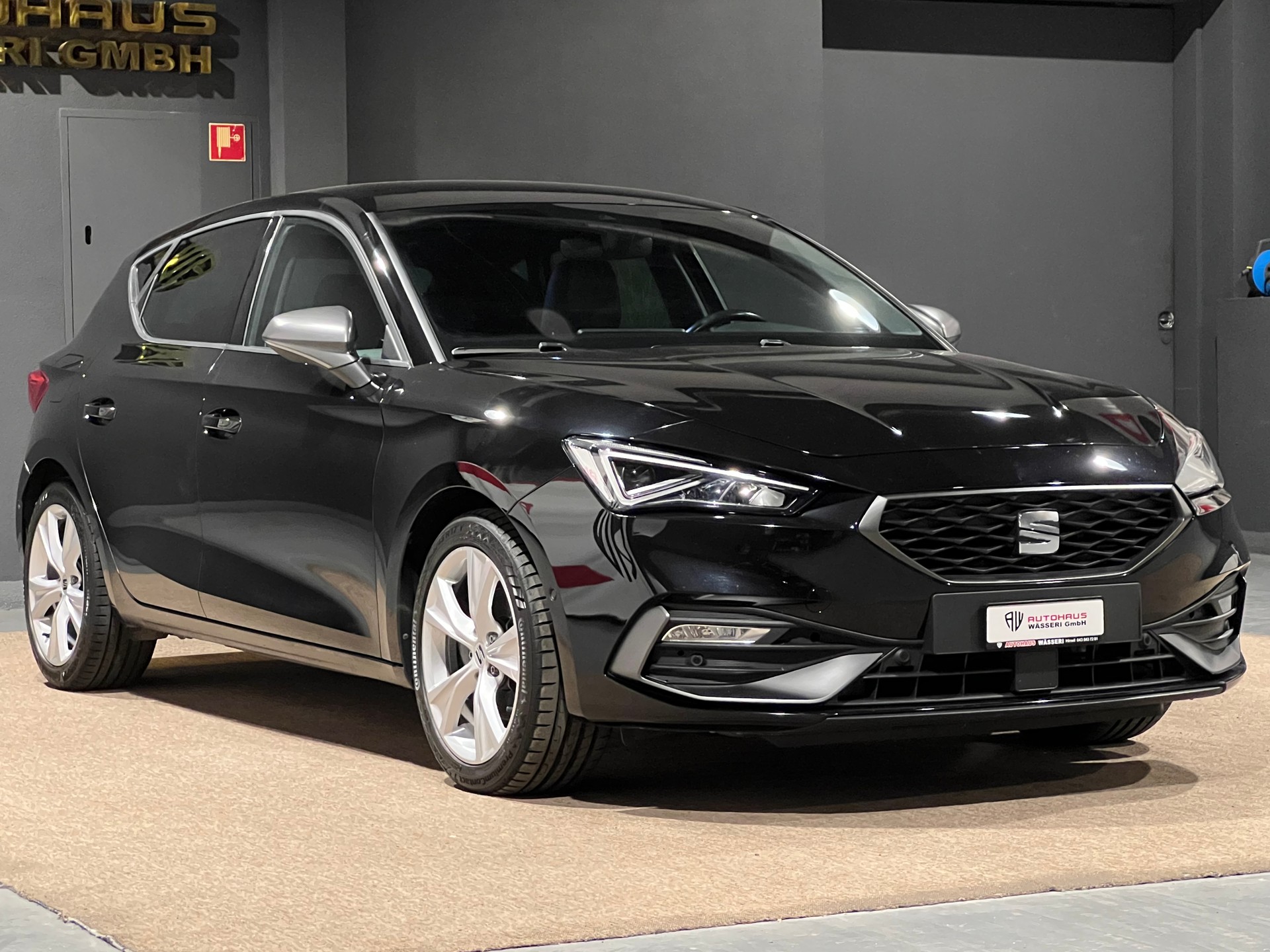 SEAT Leon 1.5 Eco TSI Hola FR-image-0