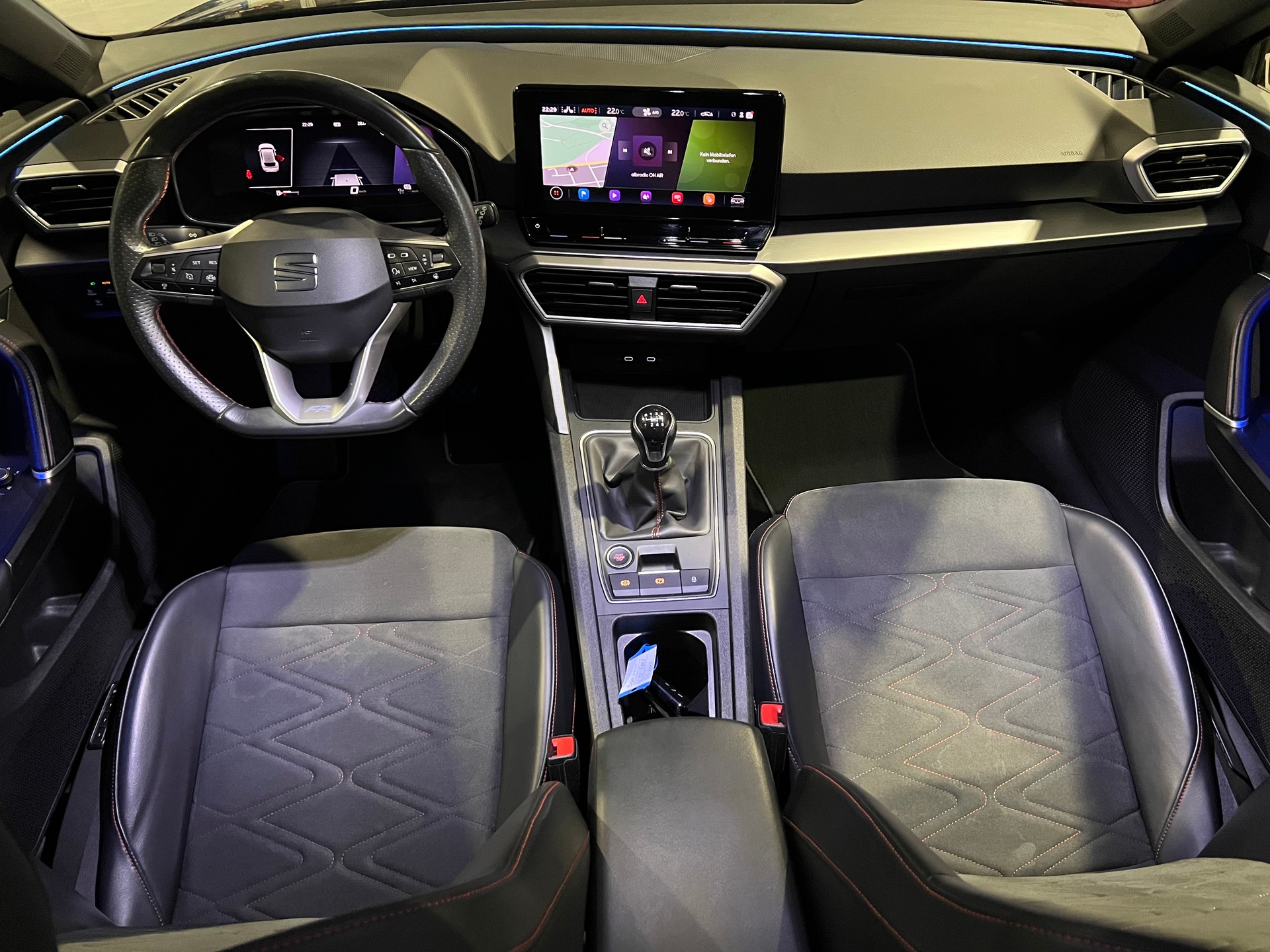 SEAT Leon 1.5 Eco TSI Hola FR-image-9