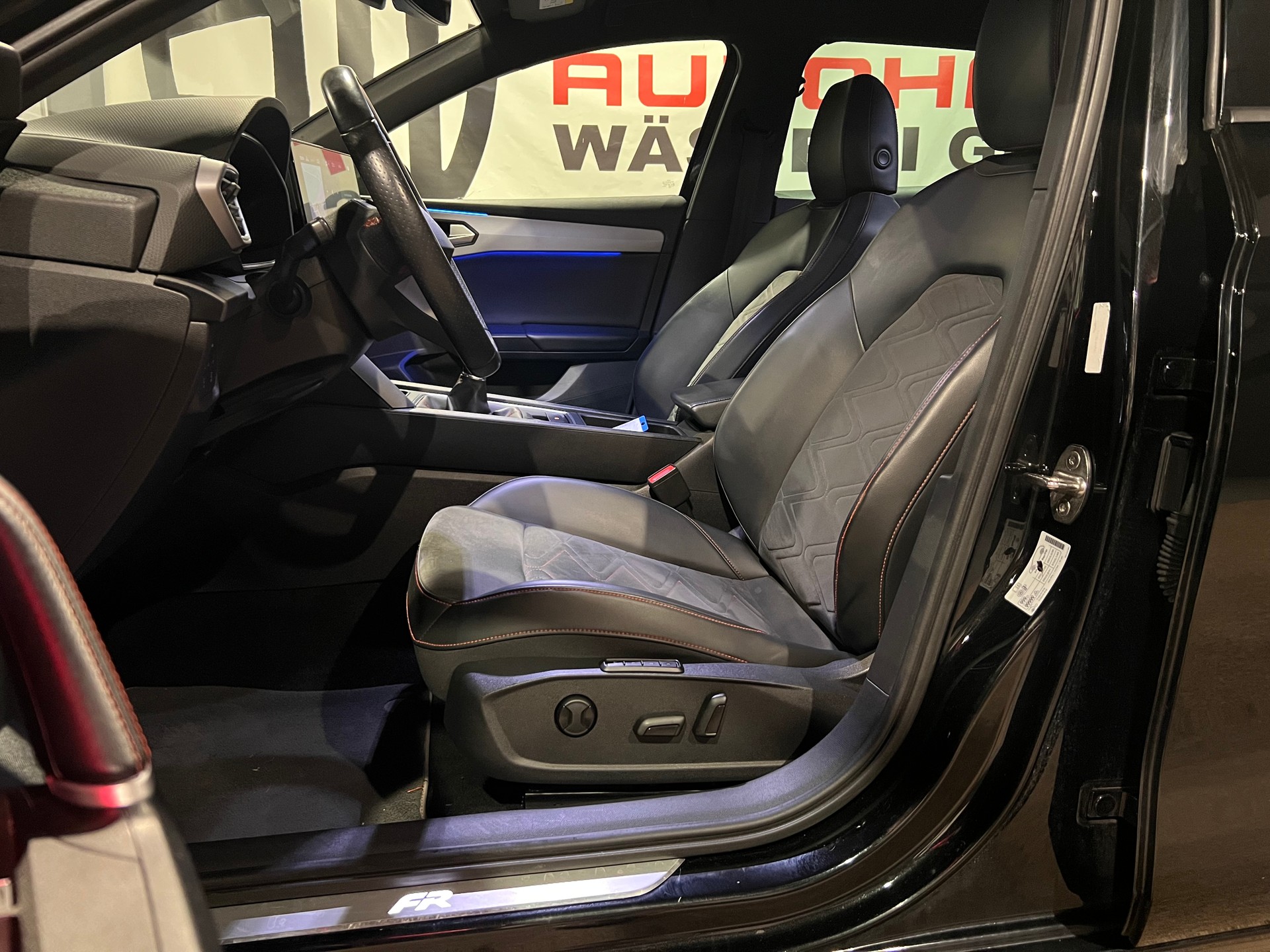SEAT Leon 1.5 Eco TSI Hola FR-image-11