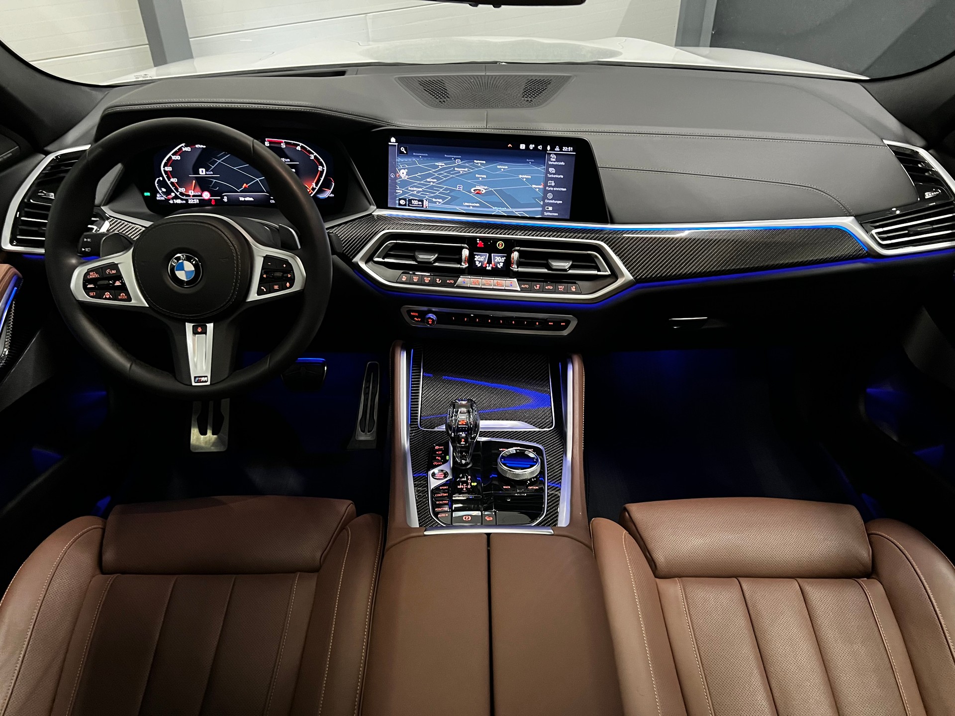 BMW X6 M50d-image-8