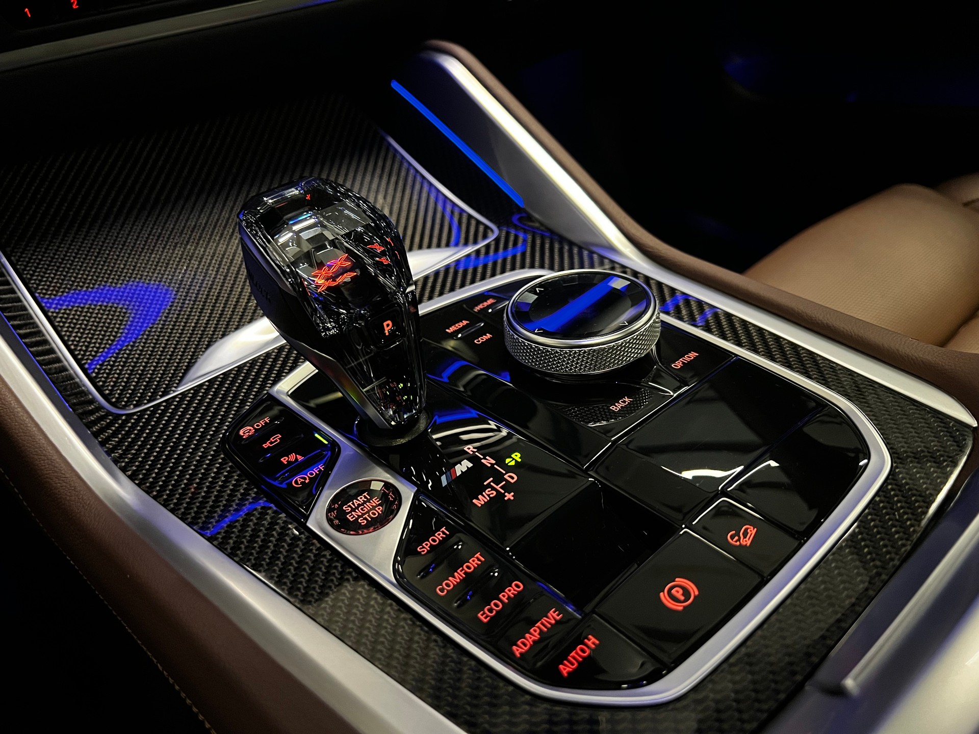 BMW X6 M50d-image-13