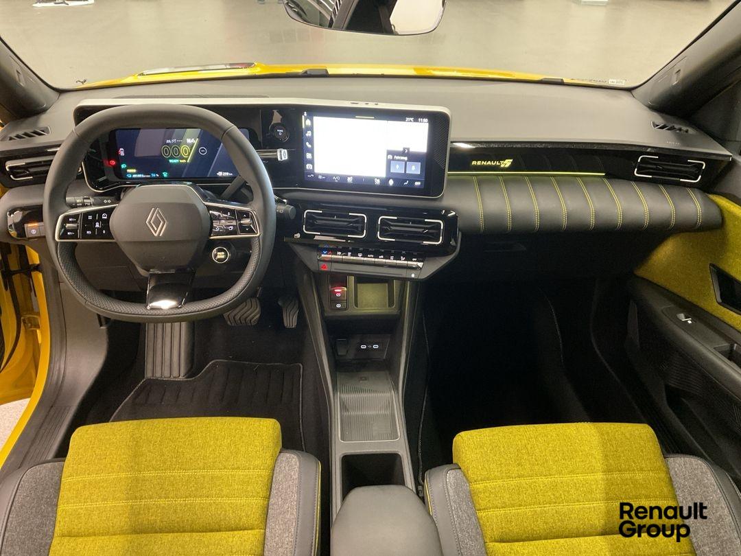 RENAULT R5 E-Tech Comfort Range iconic five-image-6