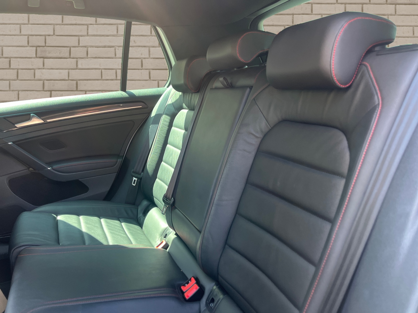 VW Golf 2.0 TSI GTI-image-10