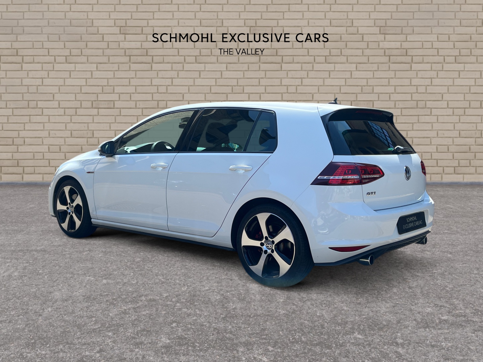 VW Golf 2.0 TSI GTI-image-2