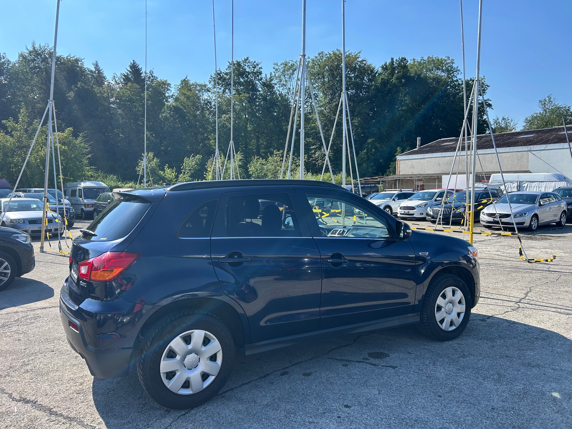 MITSUBISHI ASX 1.8 DID Invite 4WD-image-3
