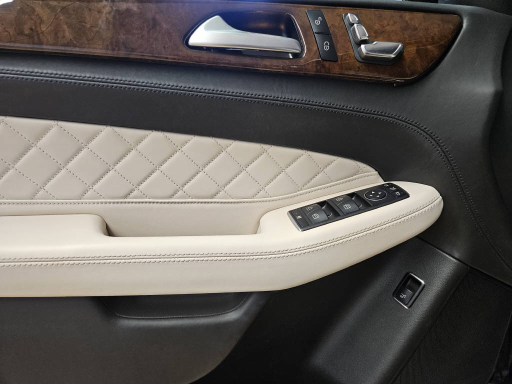 MERCEDES-BENZ GLE 350 d 4Matic-image-8