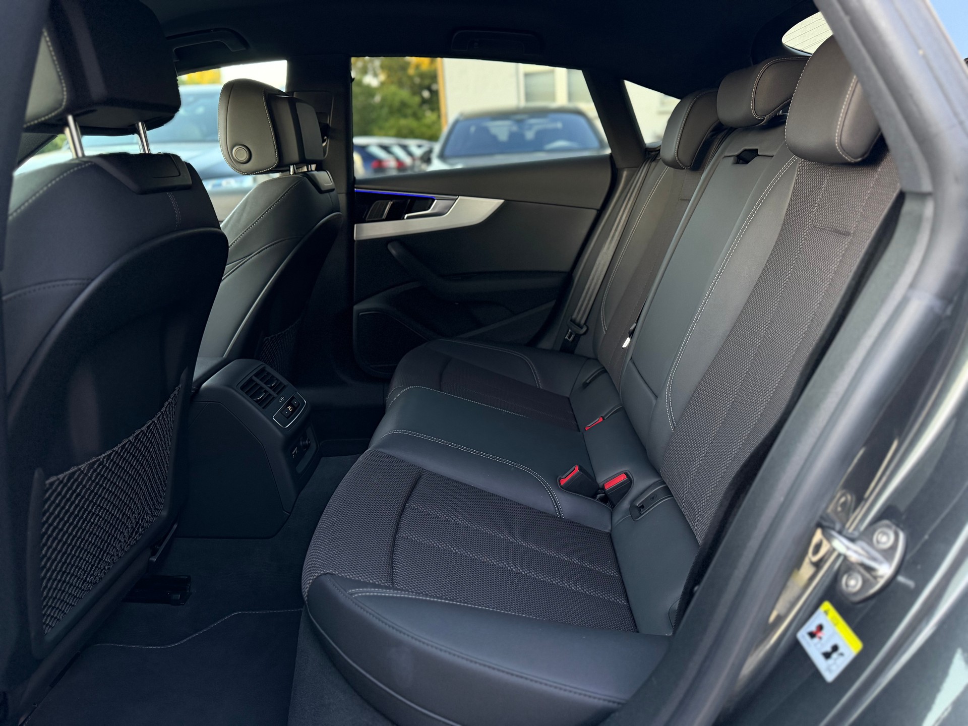 AUDI A5 Sportback 40 TFSI S-Line S-tronic quattro-image-11