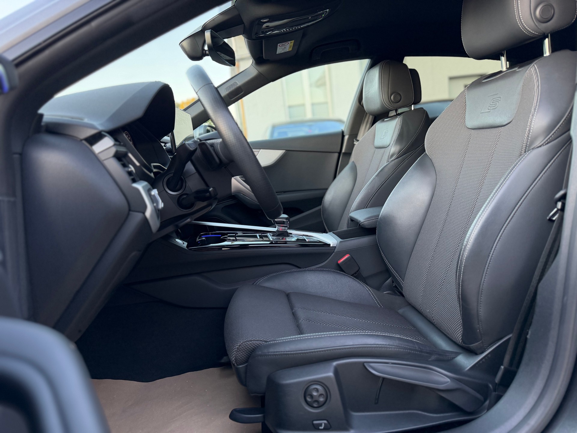AUDI A5 Sportback 40 TFSI S-Line S-tronic quattro-image-10