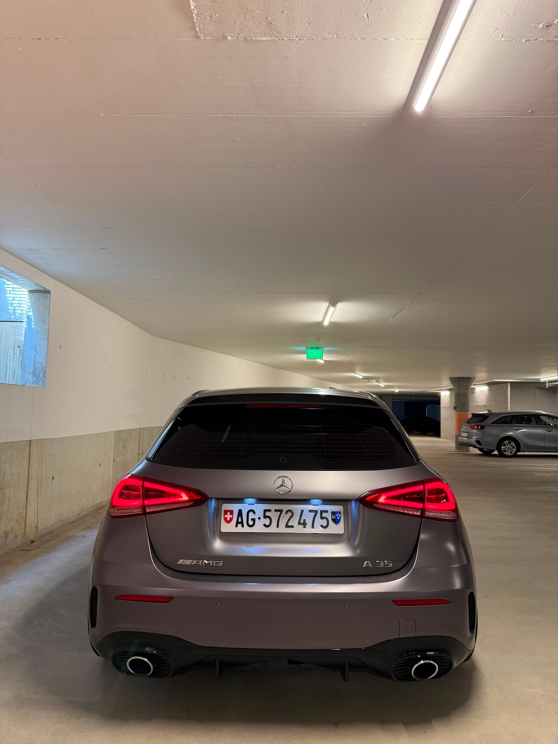 MERCEDES-BENZ A 35 AMG 4matic-image-2