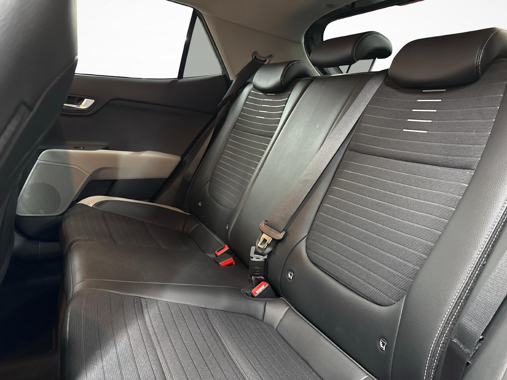 KIA Stonic 1.0 T-GDi Power Edition-image-10