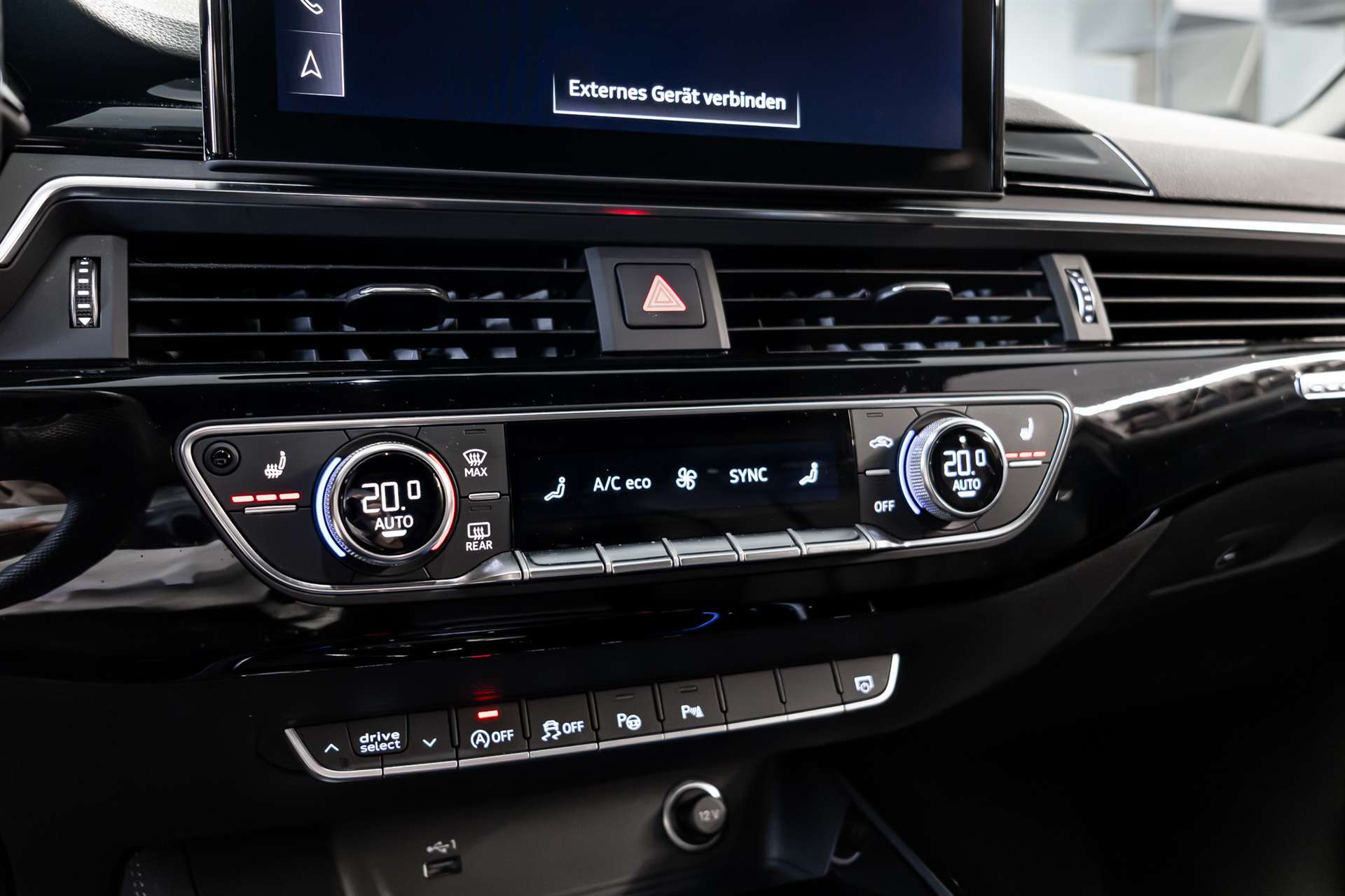AUDI A4 Avant 50 TDI S line quattro tiptronic-image-19