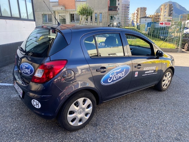 OPEL Corsa 1.4 TP Color Edition-image-1