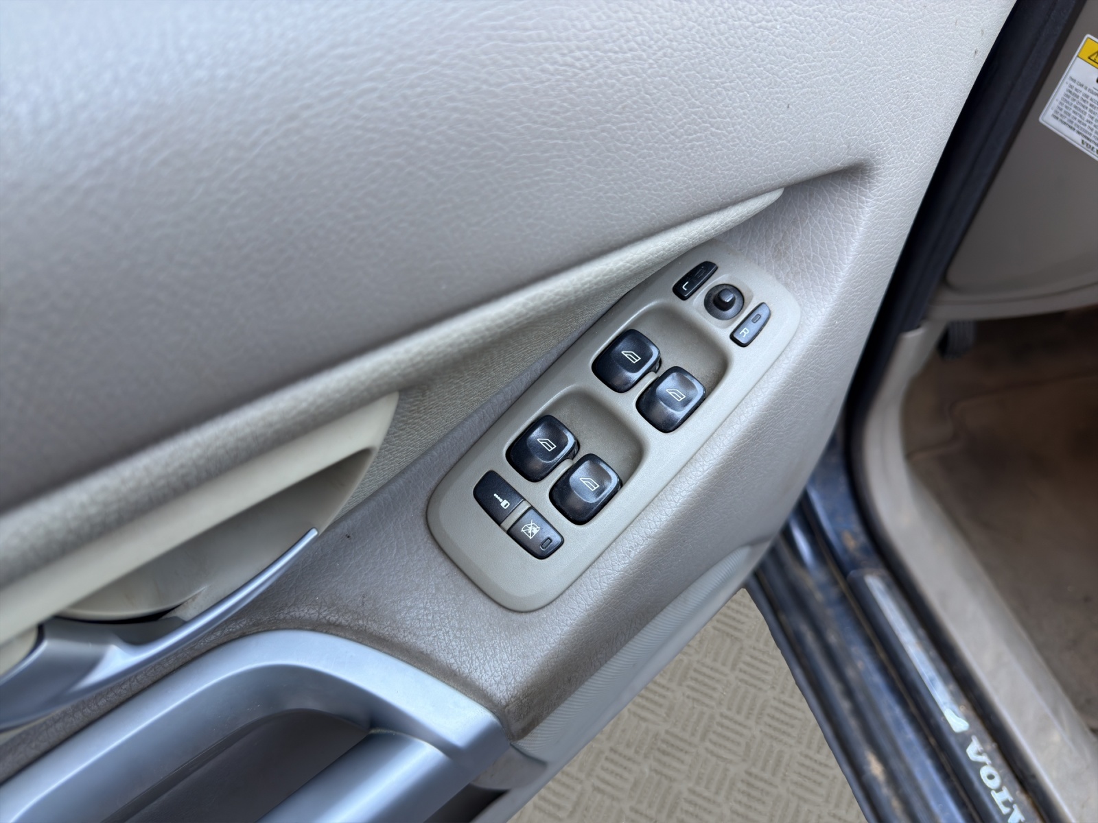 VOLVO XC90 2.5T AWD Geartronic-image-10