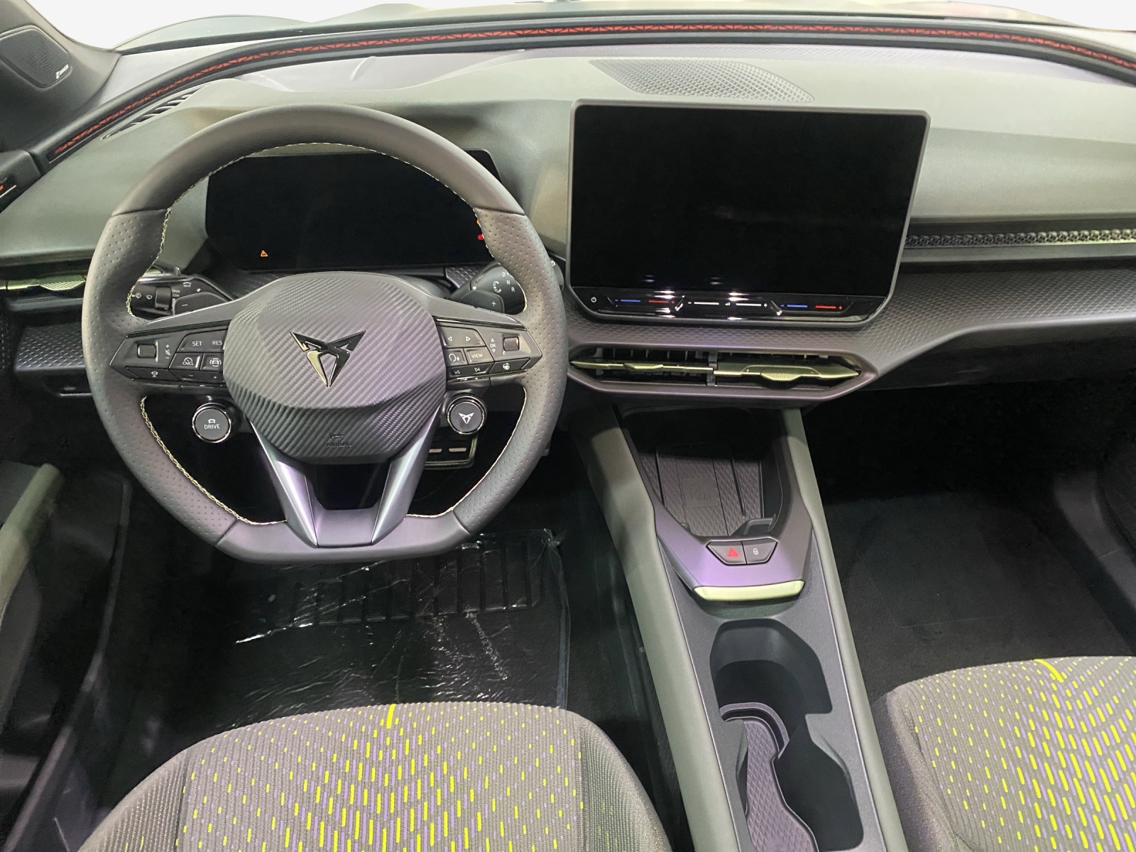 CUPRA Raval 52 kWh VZ Extreme Launch Edition-image-8