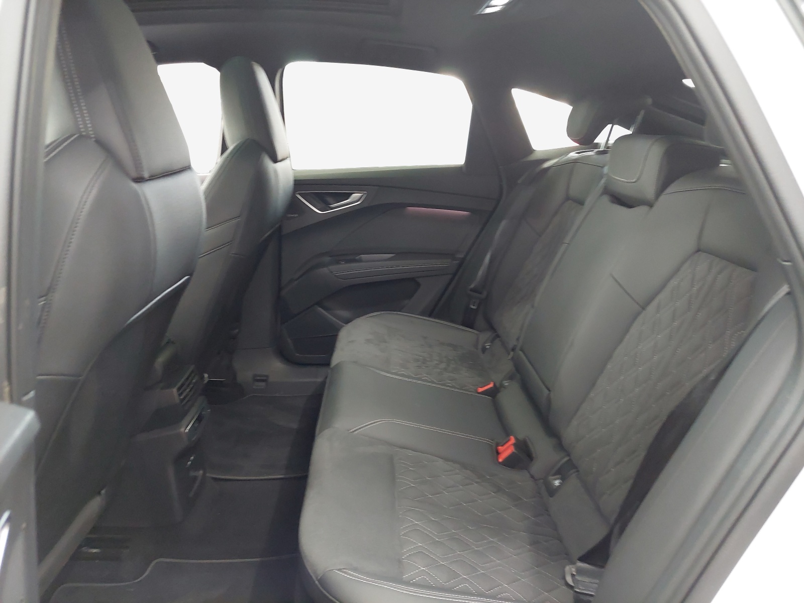 AUDI Q4 Sportback e-tron 45 Attraction quattro-image-11