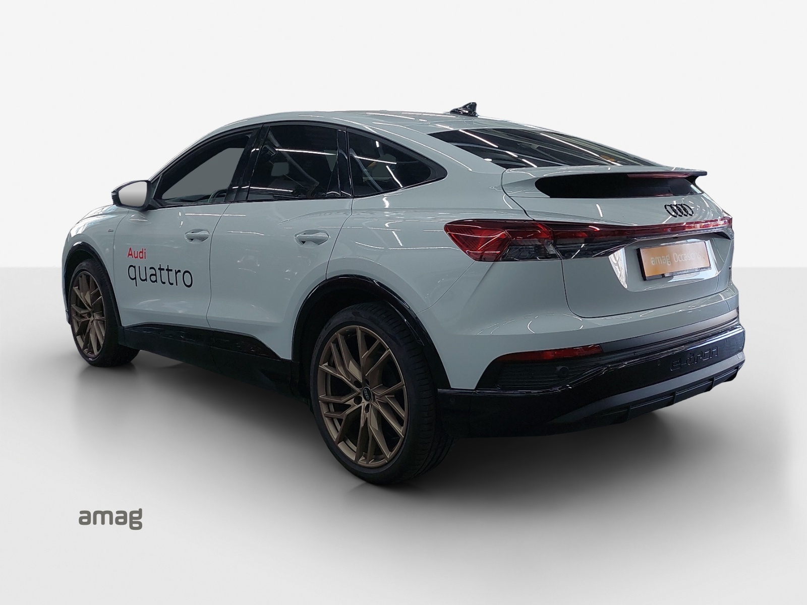 AUDI Q4 Sportback e-tron 45 Attraction quattro-image-2