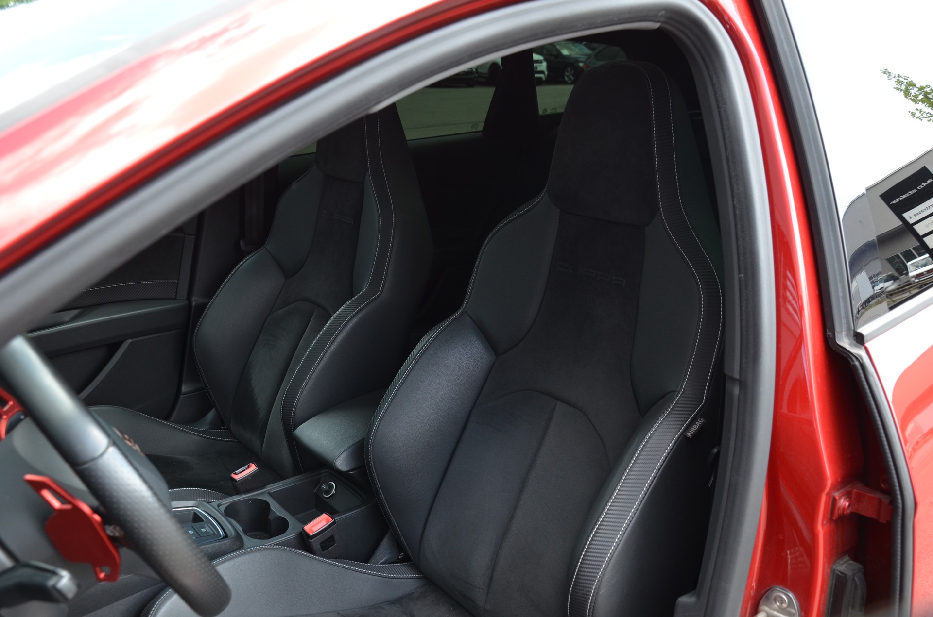 SEAT Leon ST 2.0 TSI Cupra 300 4 Drive DSG-image-12
