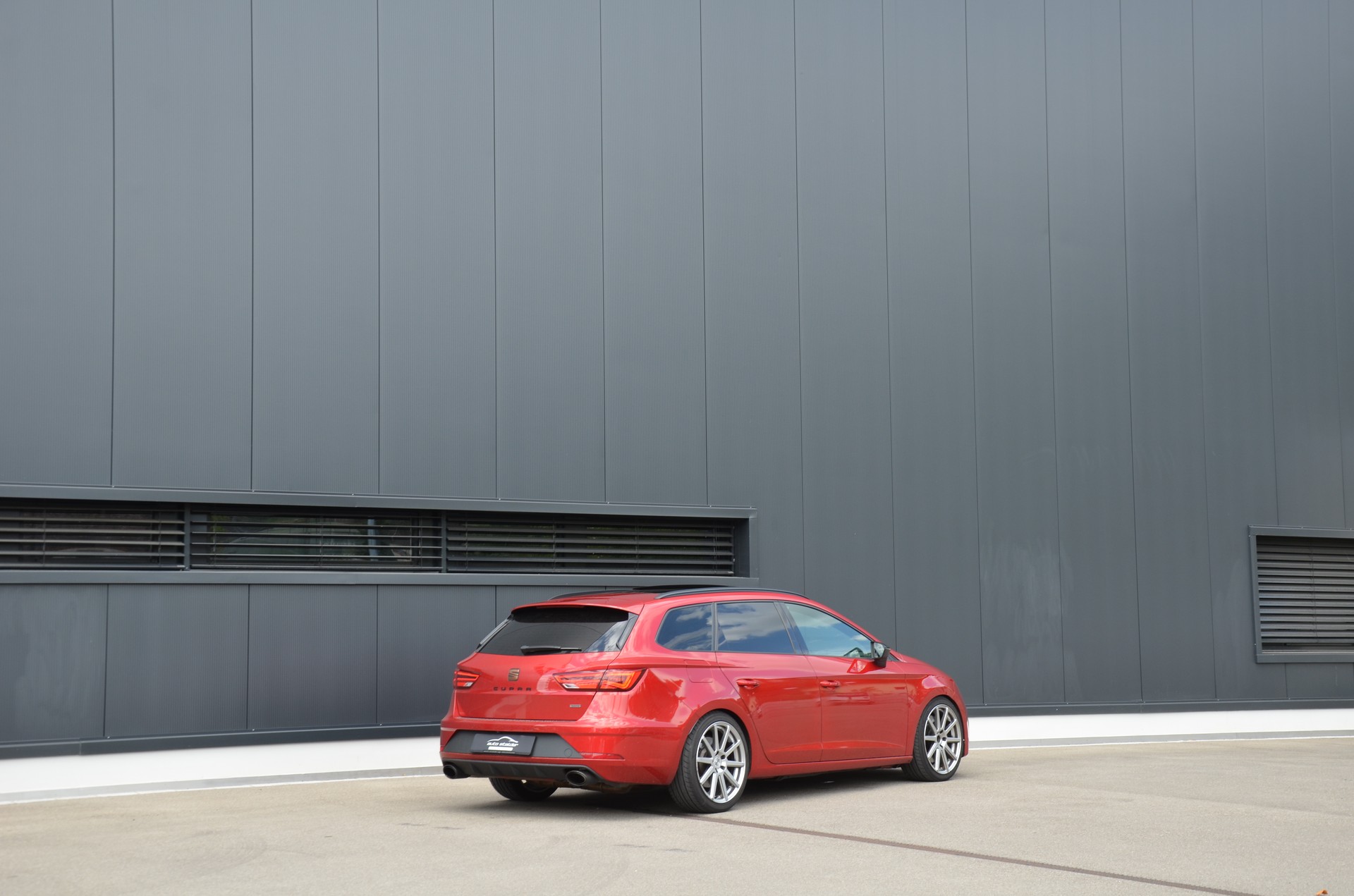 SEAT Leon ST 2.0 TSI Cupra 300 4 Drive DSG-showroom-element-2