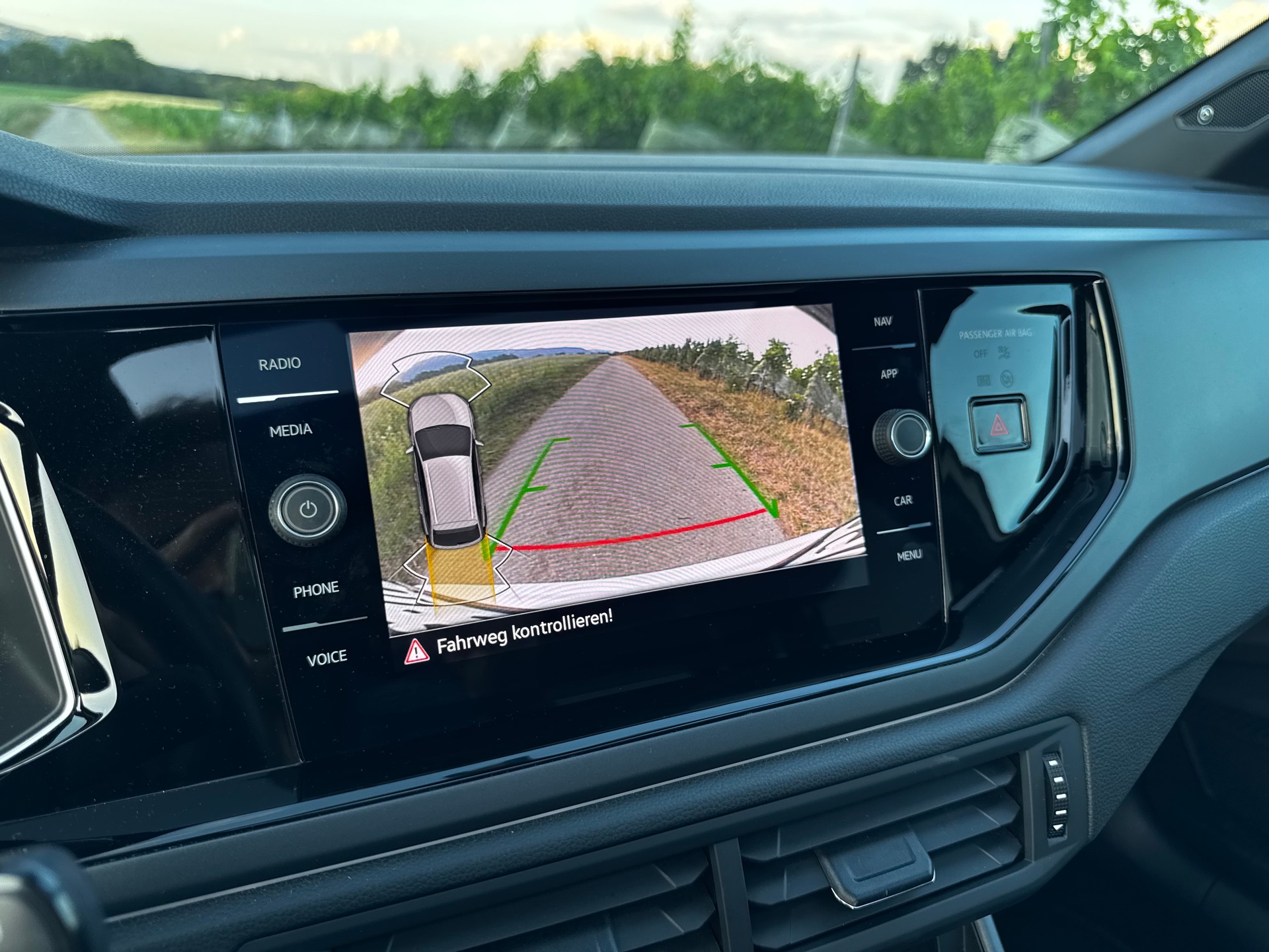 VW 1.0 TSI R-Line DSG-image-14
