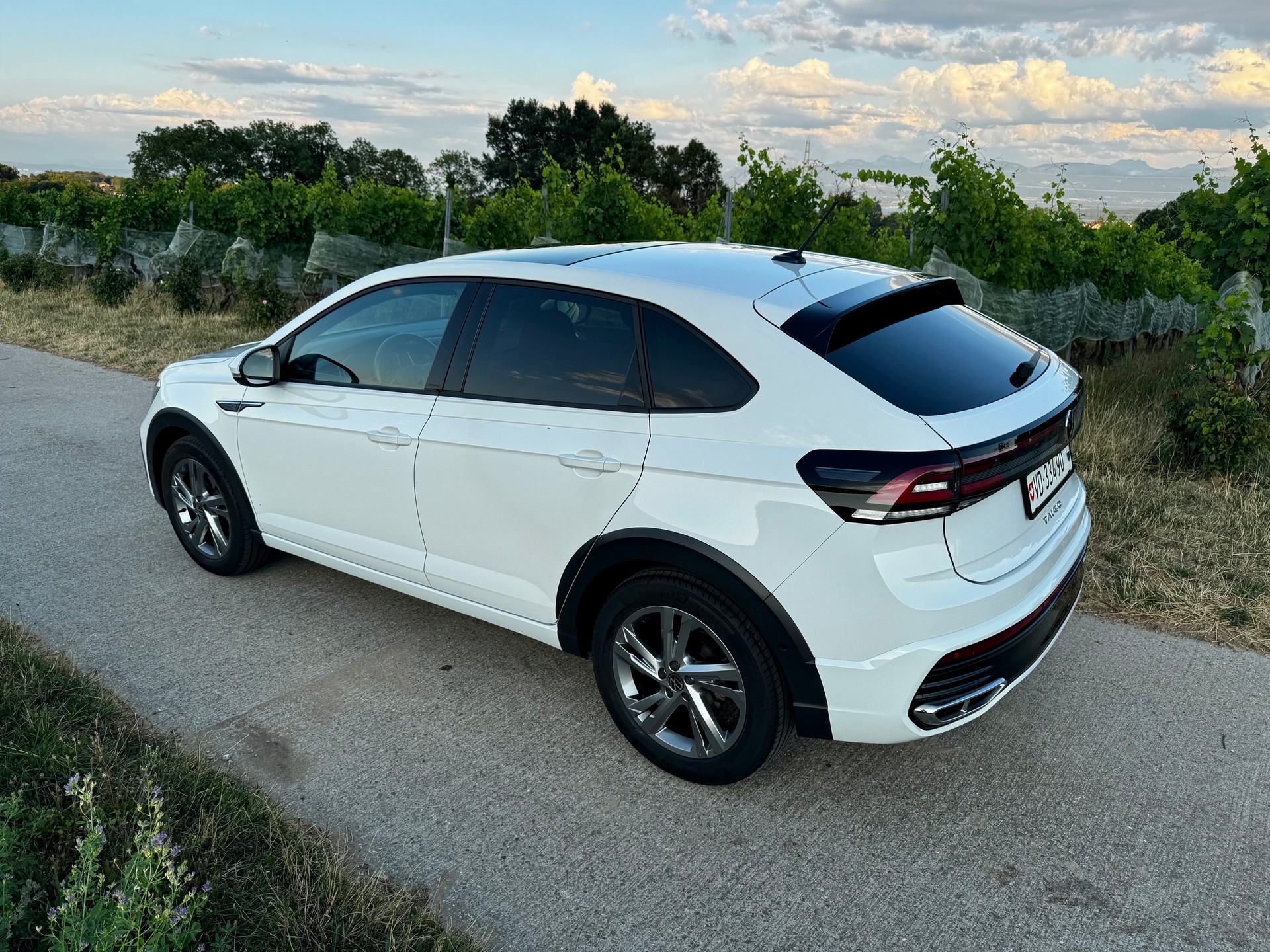 VW 1.0 TSI R-Line DSG-image-3