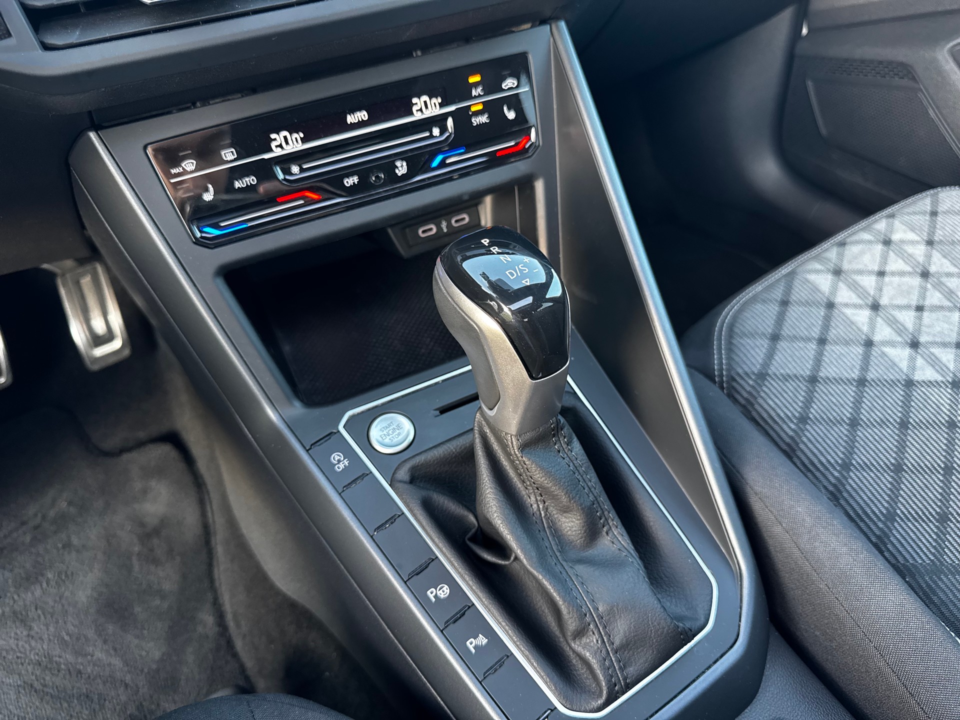 VW 1.0 TSI R-Line DSG-image-15
