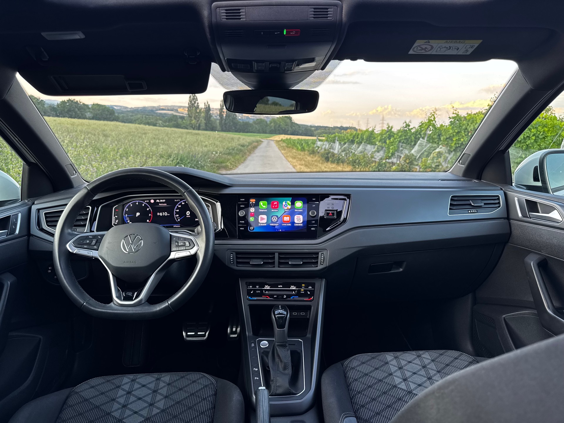 VW 1.0 TSI R-Line DSG-image-10