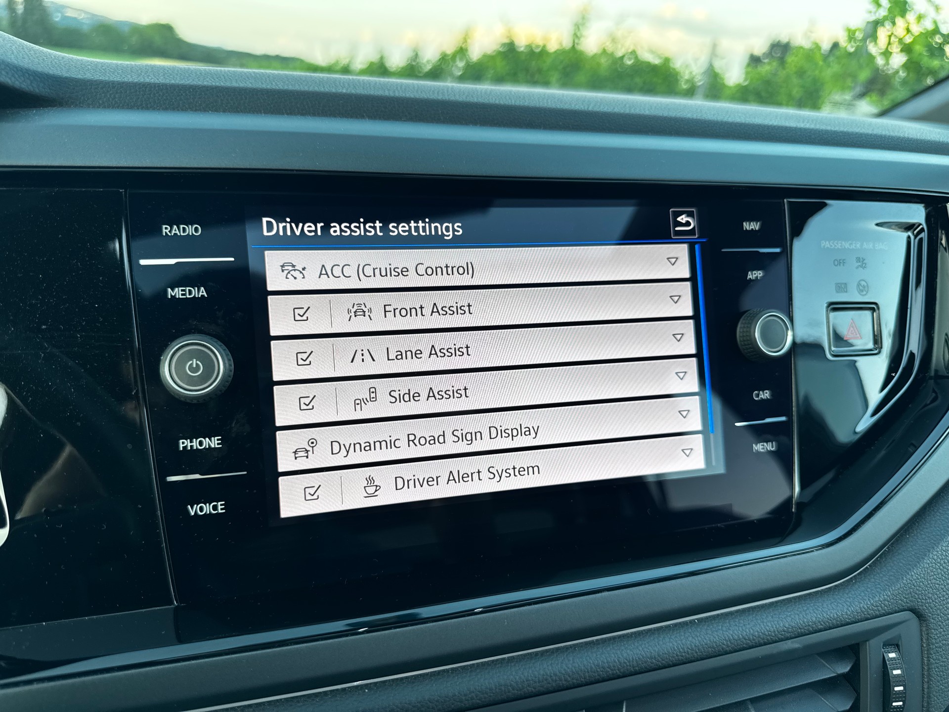 VW 1.0 TSI R-Line DSG-image-19