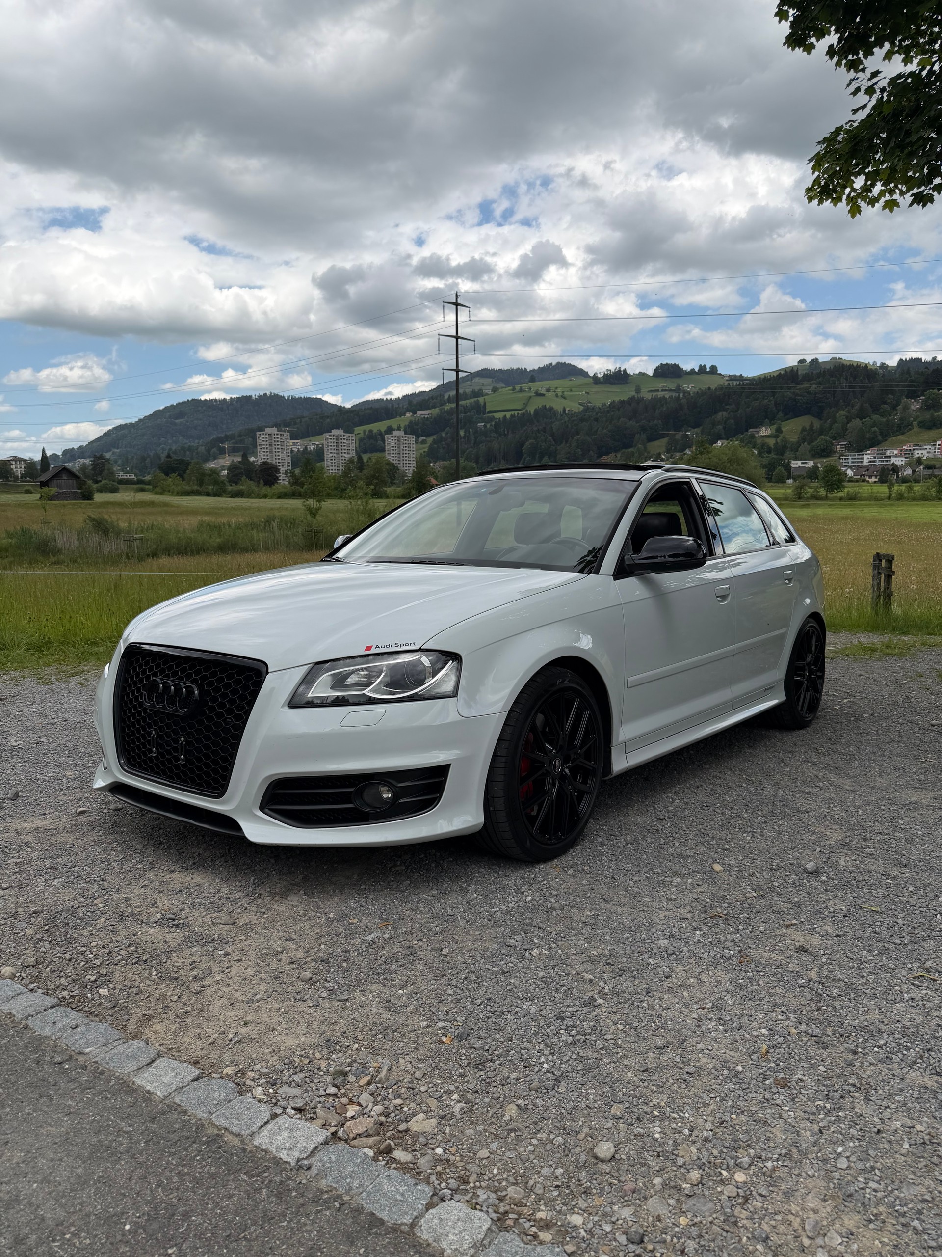 AUDI 2.0 T FSI quattro S-Tronic-image-0