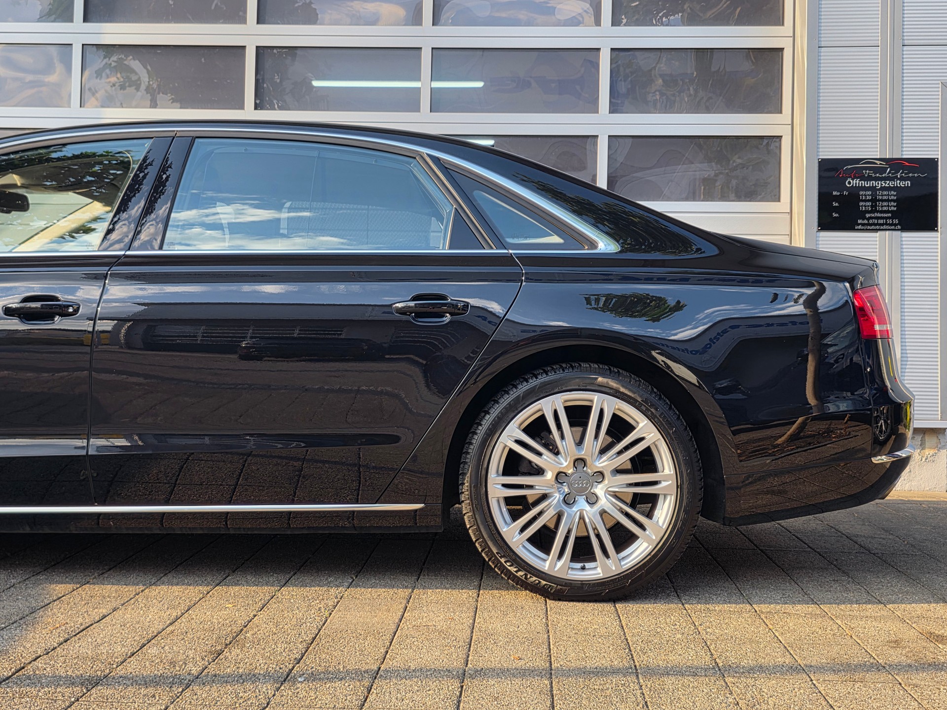 AUDI A8 L 3.0 TDI quattro tiptronic | VOLLAUSSTATTUNG -DVD /TV ENTERTAINMET/ MASSAGE SITZE VO+H/ SITZKÜHLUNG /B&O SOUND/NIGHT-VISION-image-4