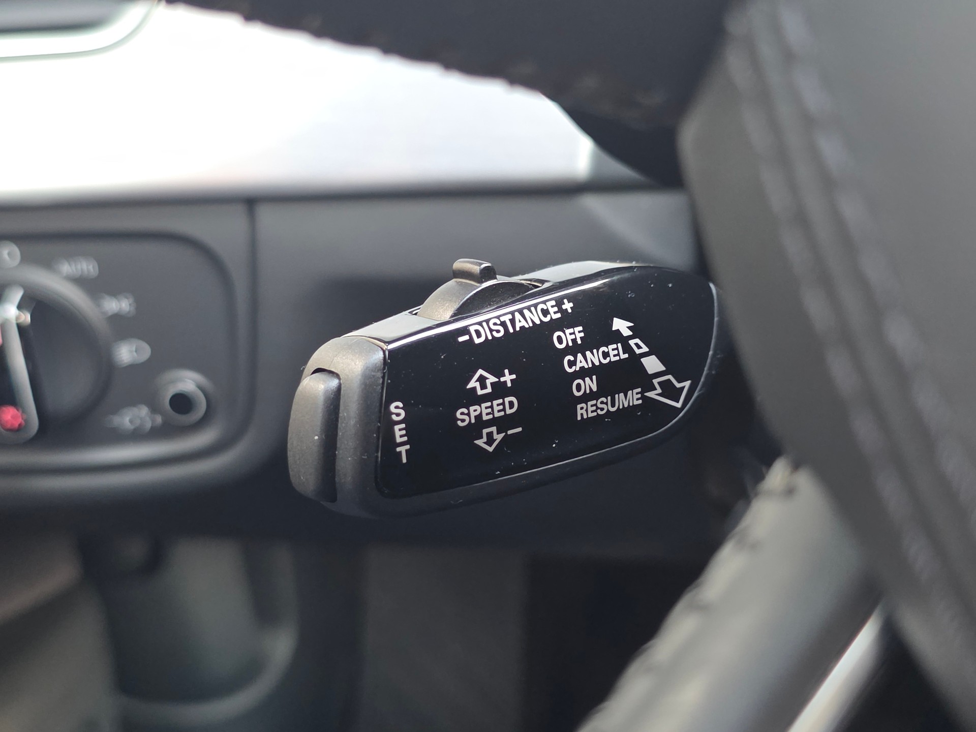 AUDI A8 L 3.0 TDI quattro tiptronic | VOLLAUSSTATTUNG -DVD /TV ENTERTAINMET/ MASSAGE SITZE VO+H/ SITZKÜHLUNG /B&O SOUND/NIGHT-VISION-image-28