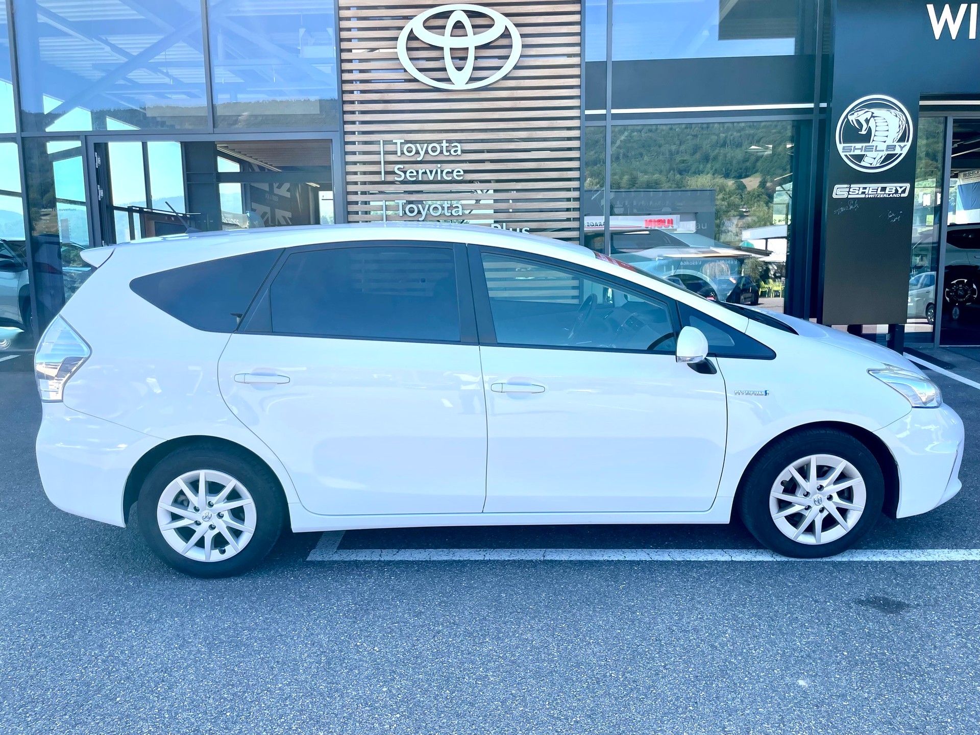 TOYOTA Prius+ 1.8 VVT-i HSD Luna-image-0
