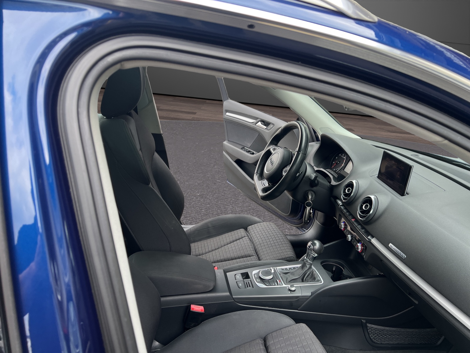 AUDI A3 Sportback 1.8 TFSI Ambiente quattro S-tronic – 180 PS | Quattro | Fahrspass bei jedem Wetter-image-9