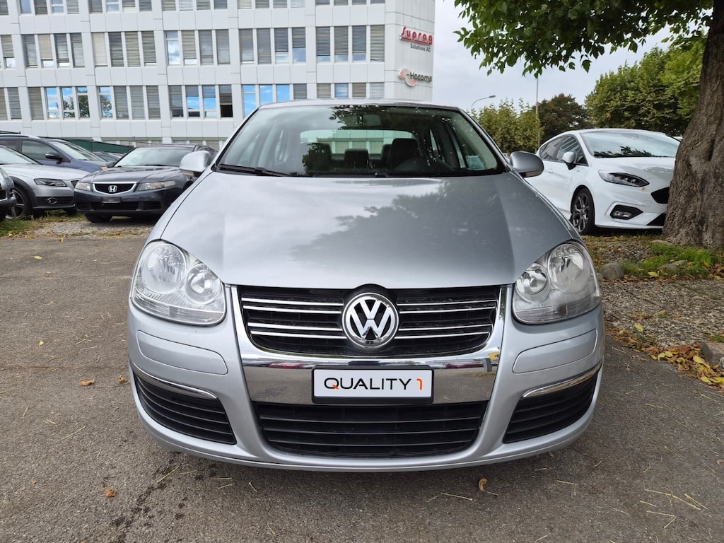 VW JETTA 2.0 TDI Highline-image-1