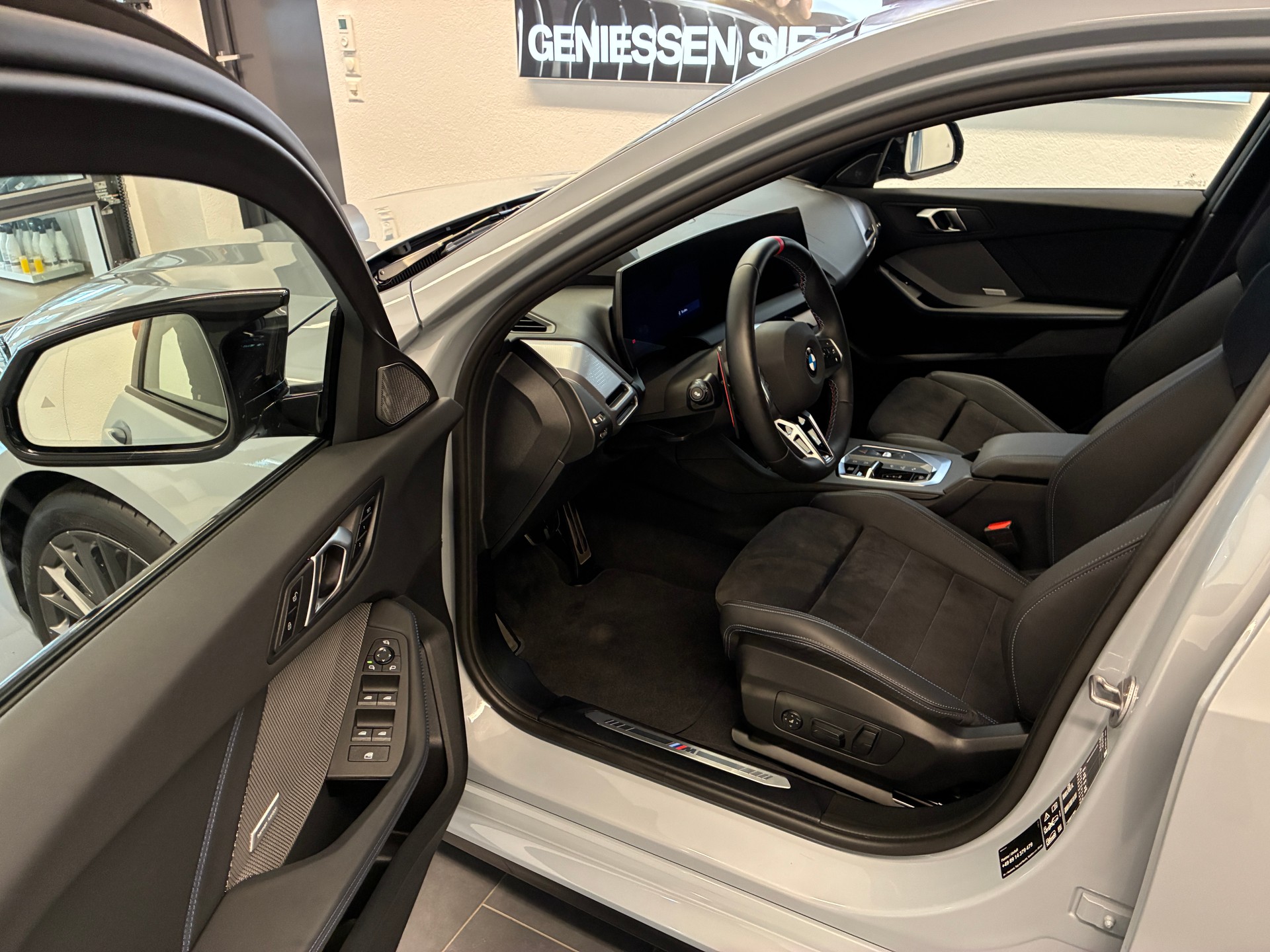 BMW M135i xDrive-image-9