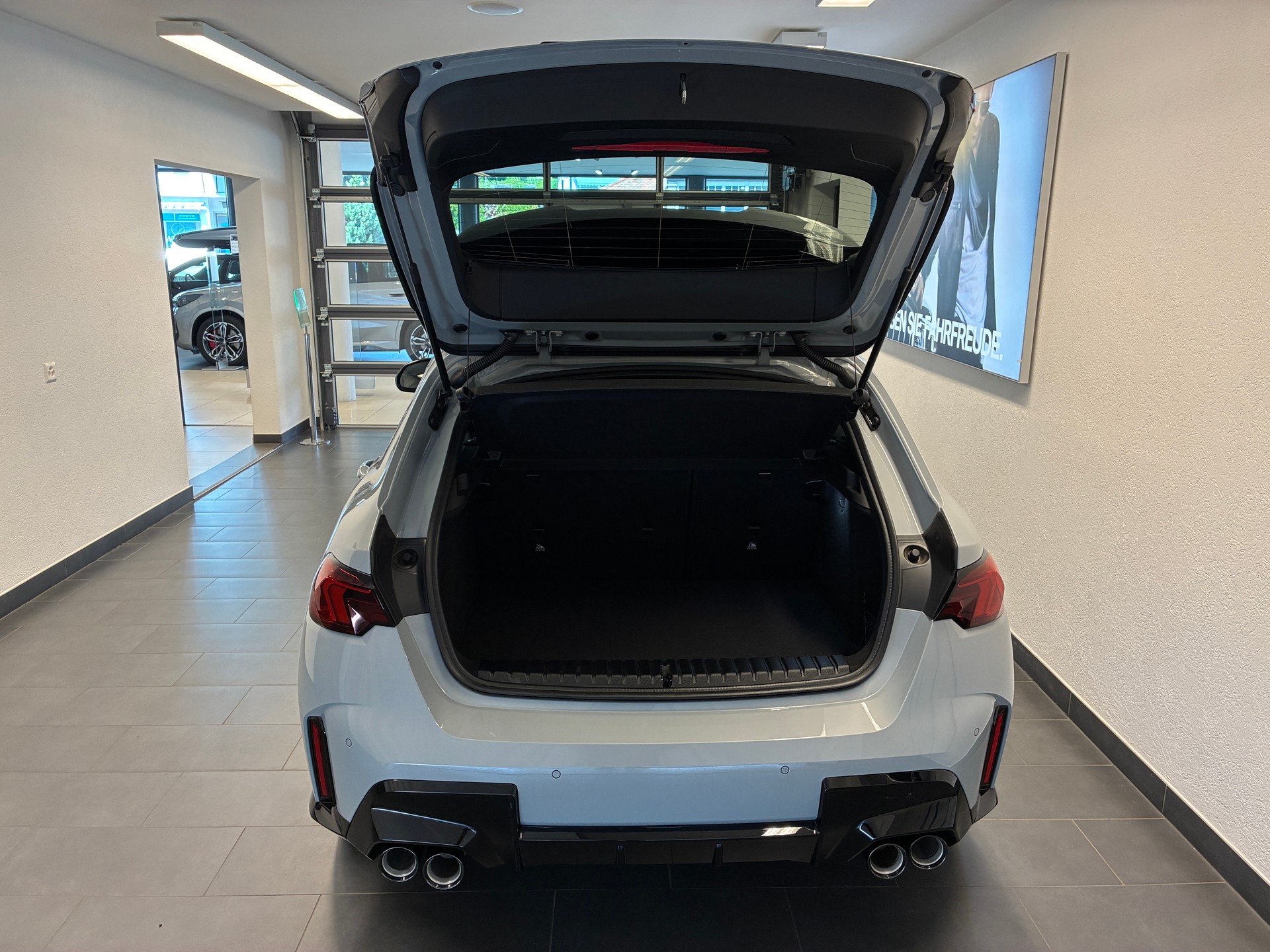 BMW M135i xDrive-image-6