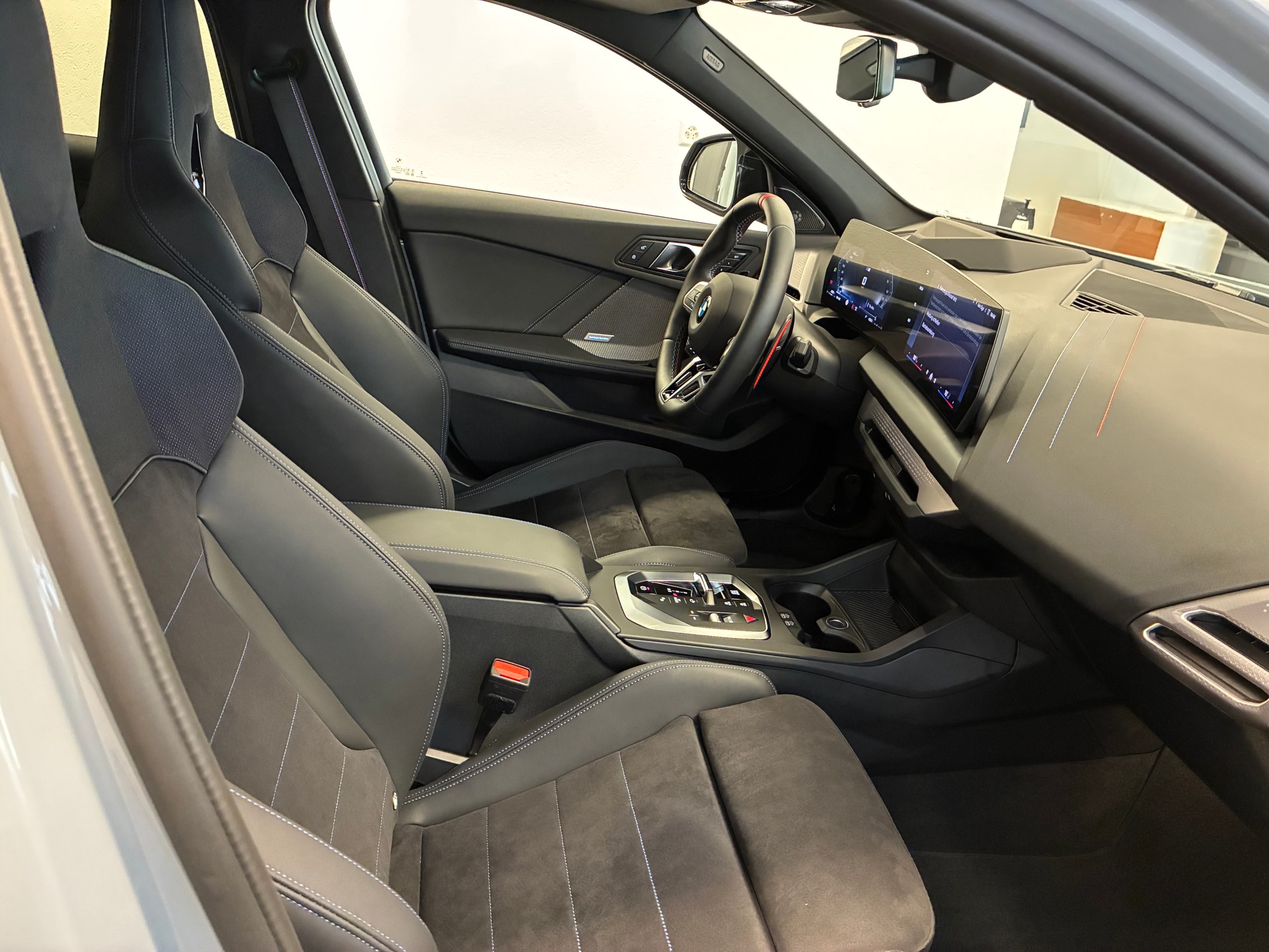BMW M135i xDrive-image-22