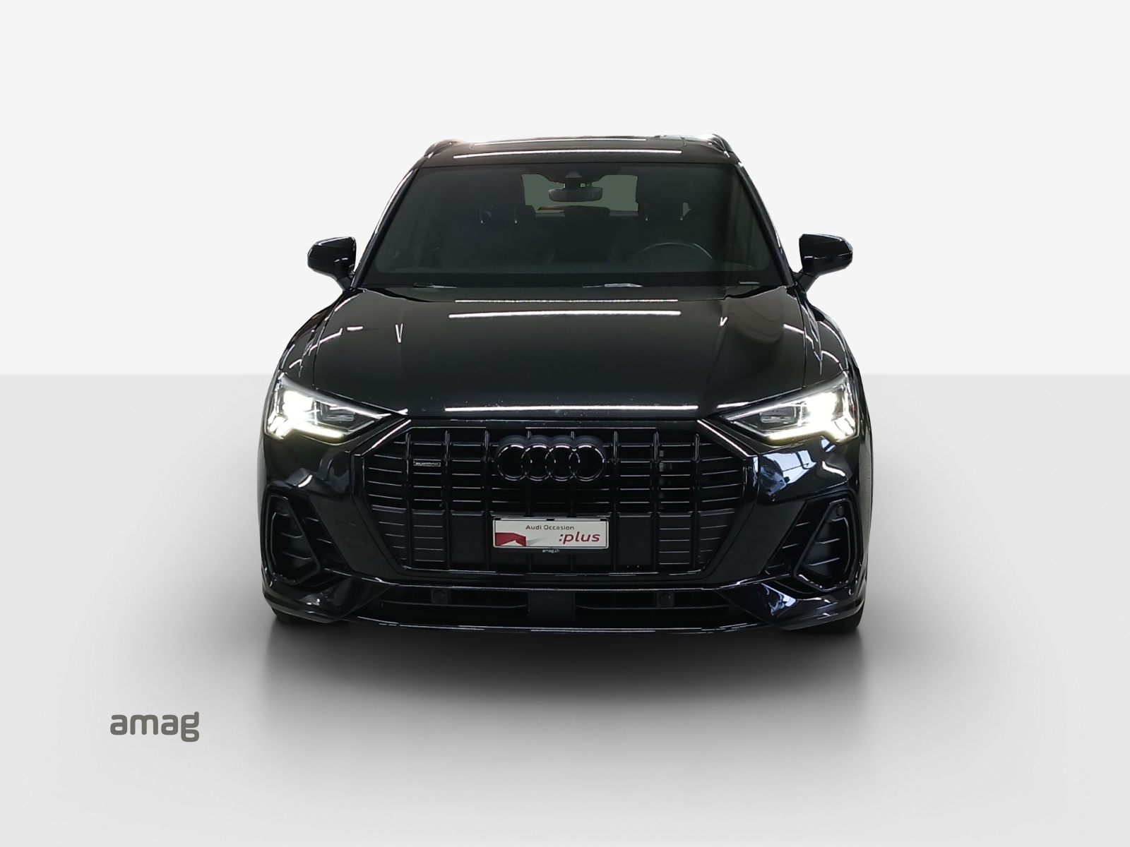 AUDI Q3 45 TFSI S line quattro S-tronic-image-6