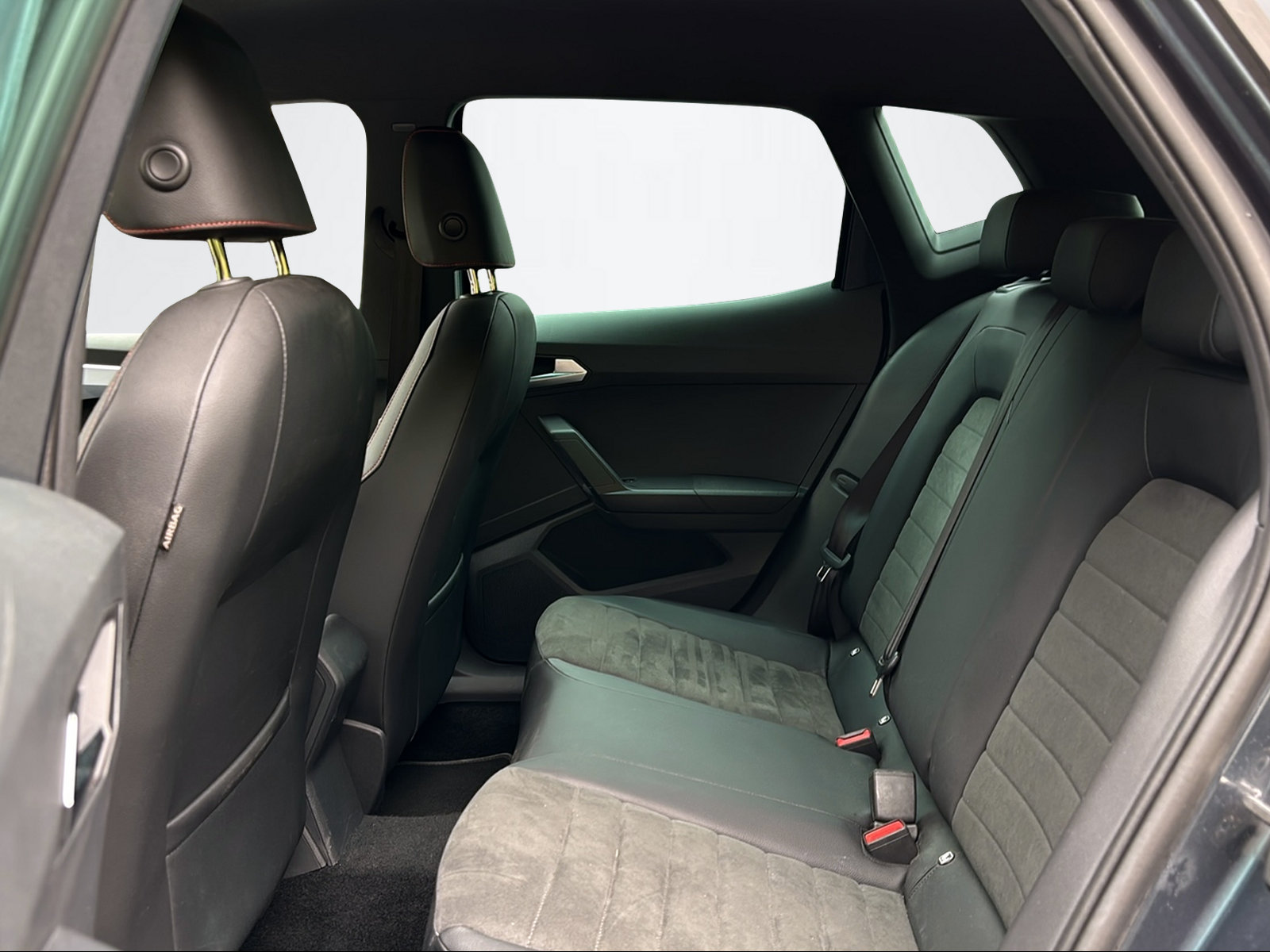 SEAT Arona 1.5 TSI Move FR DSG-image-8